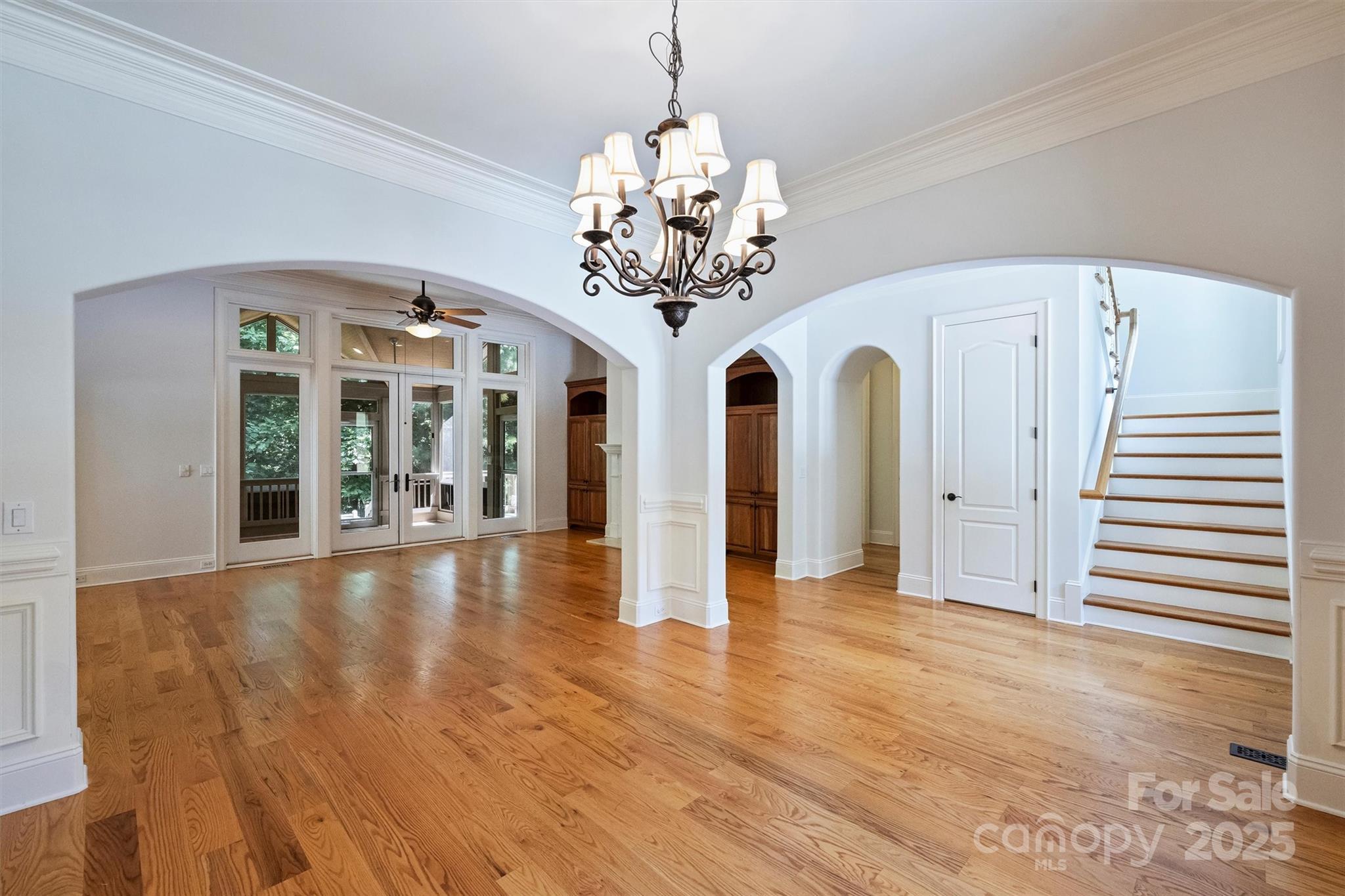 139 E Callicutt Trail