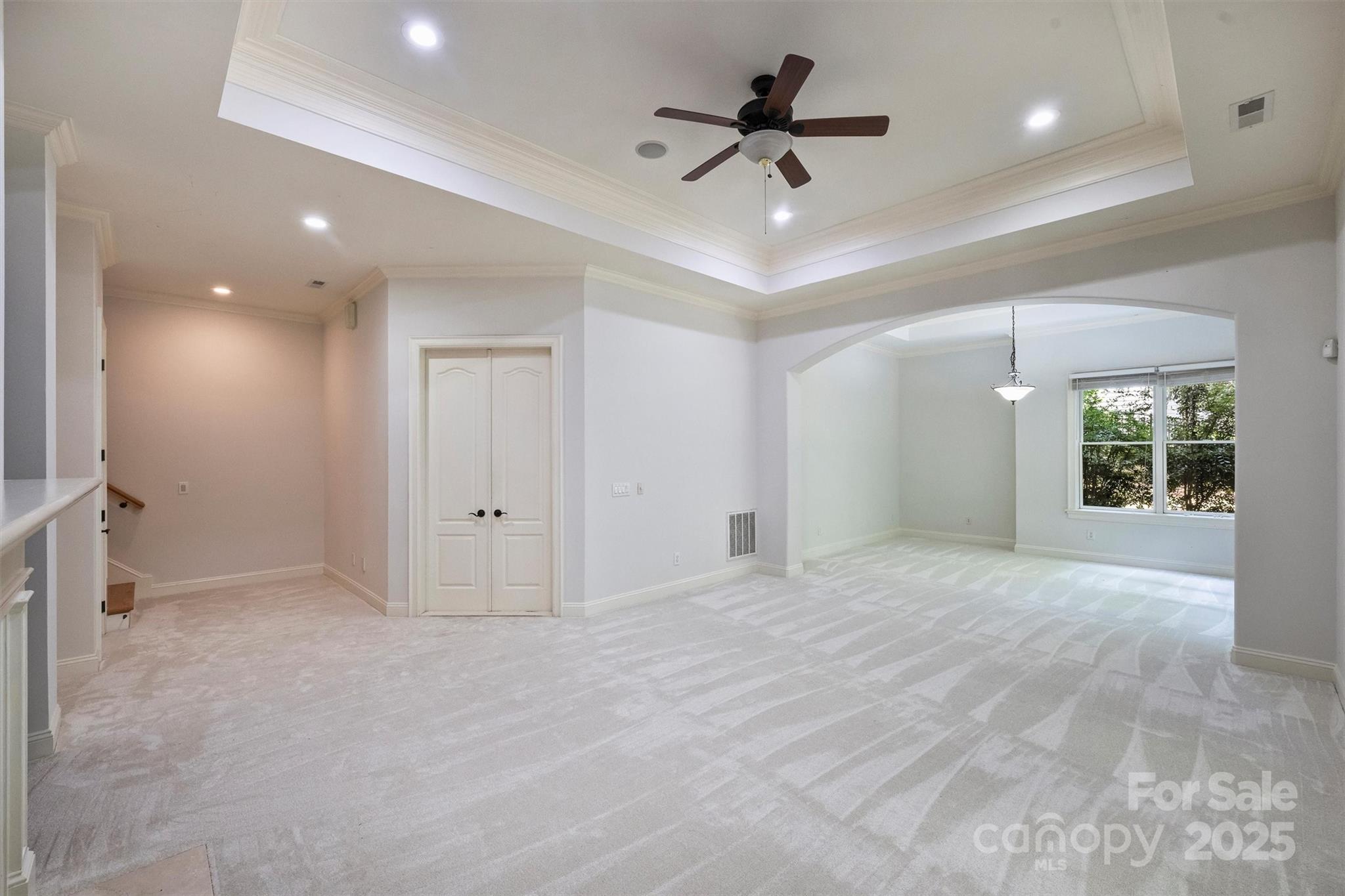 139 E Callicutt Trail