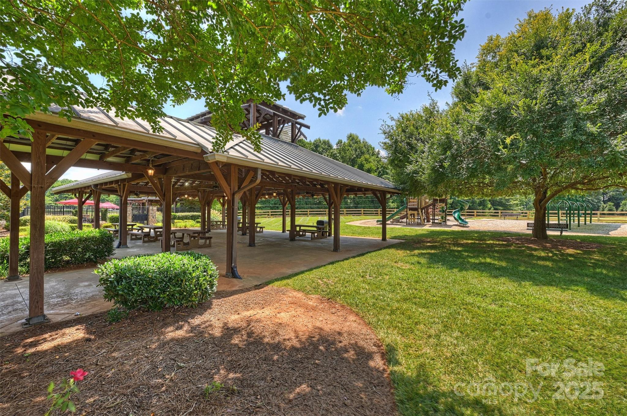 139 E Callicutt Trail