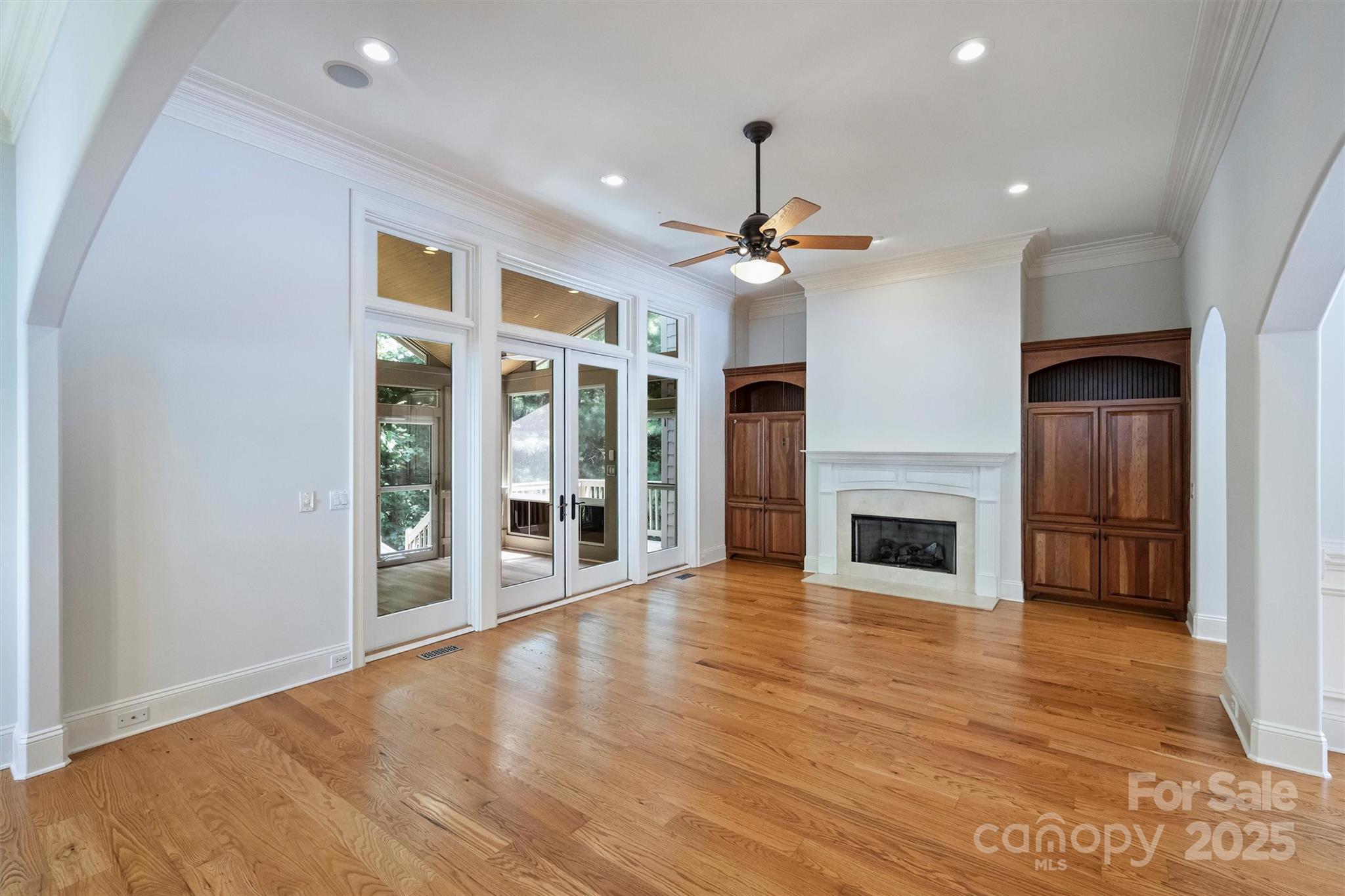 139 E Callicutt Trail