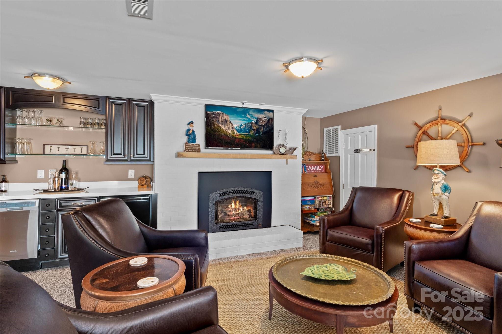 754 Lakeview Shores Loop