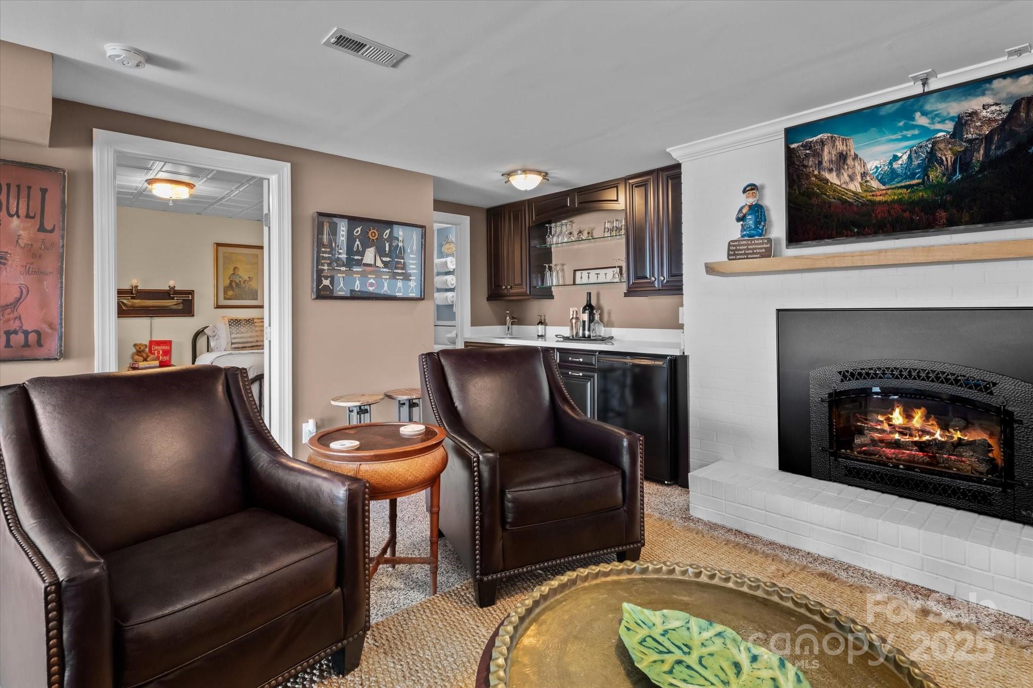 754 Lakeview Shores Loop