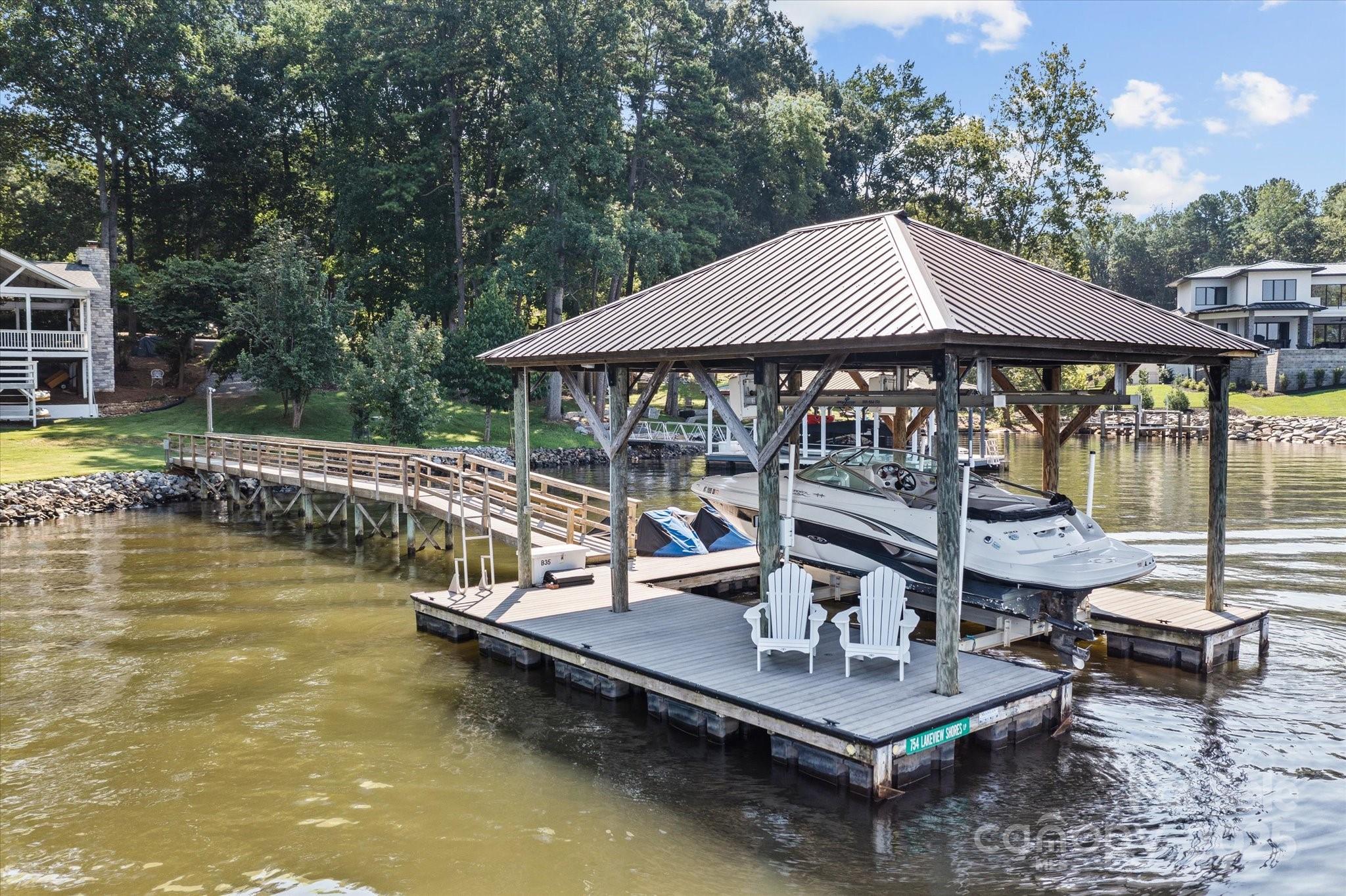 754 Lakeview Shores Loop