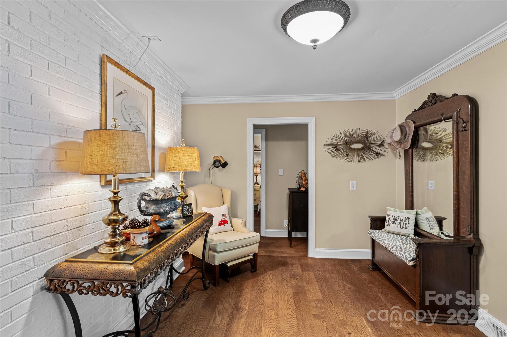 754 Lakeview Shores Loop