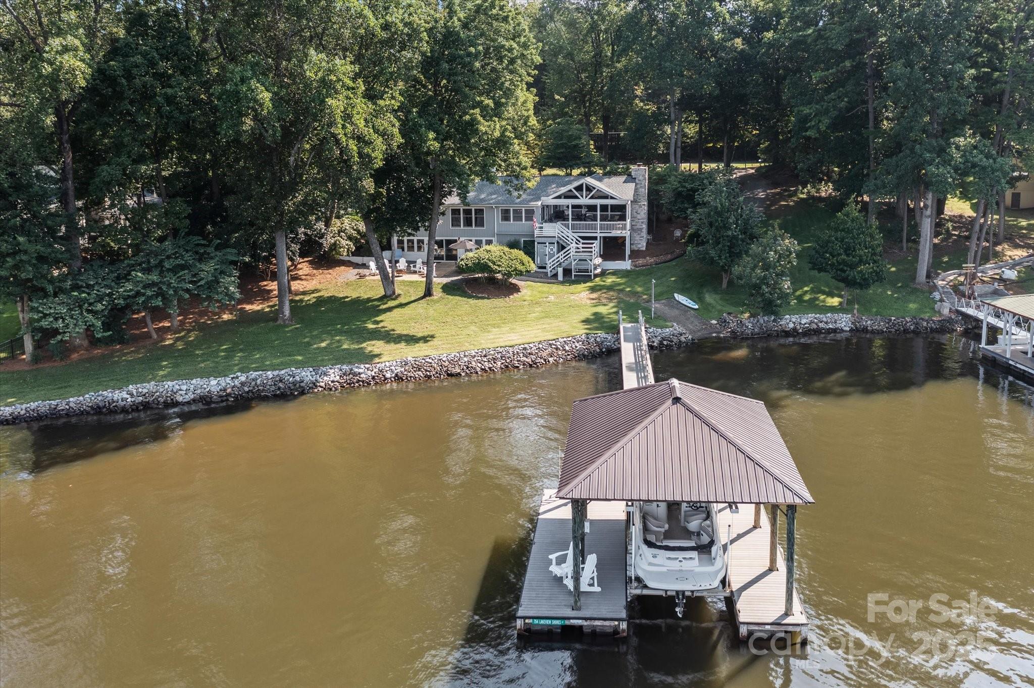 754 Lakeview Shores Loop