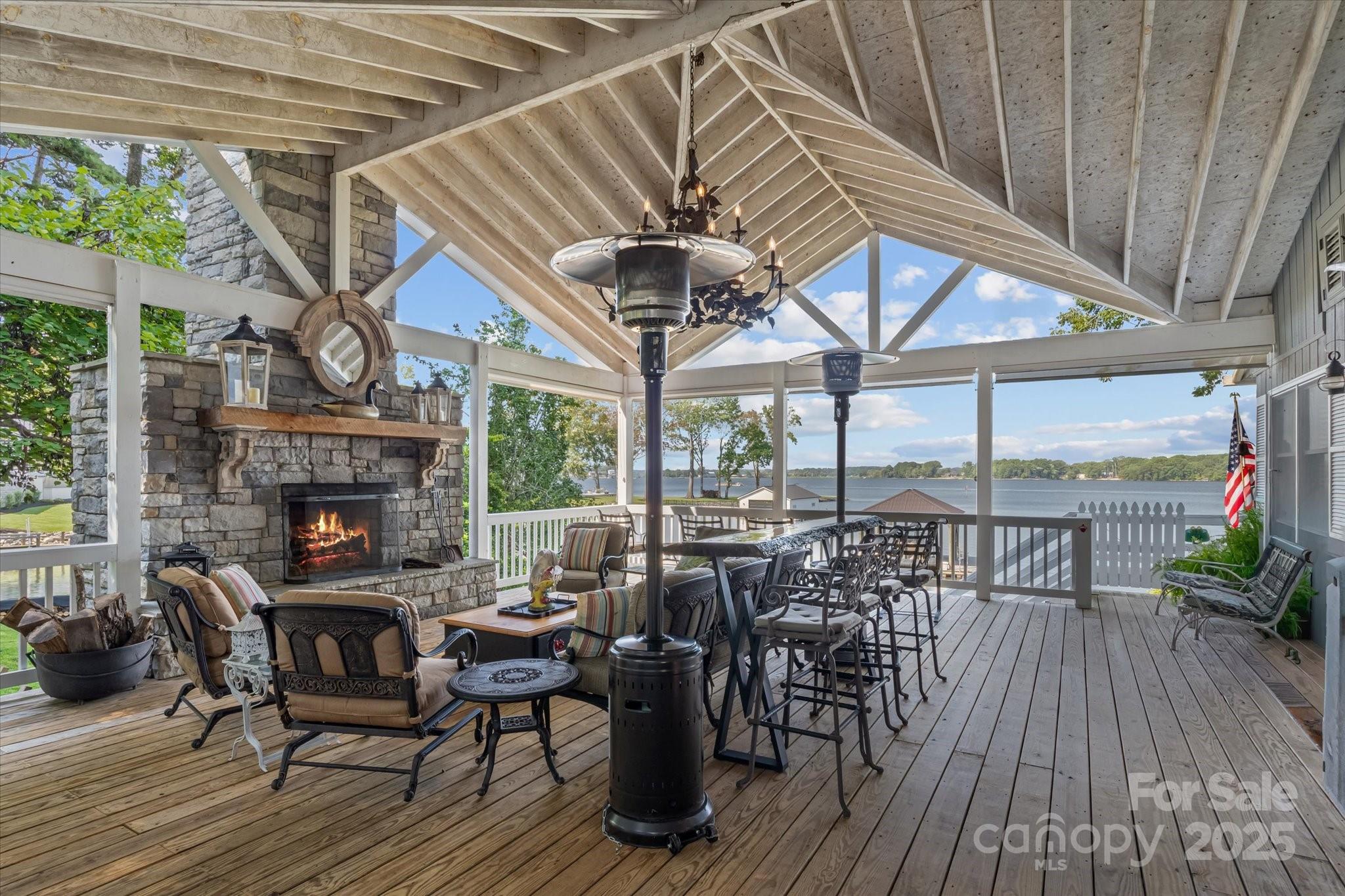 754 Lakeview Shores Loop