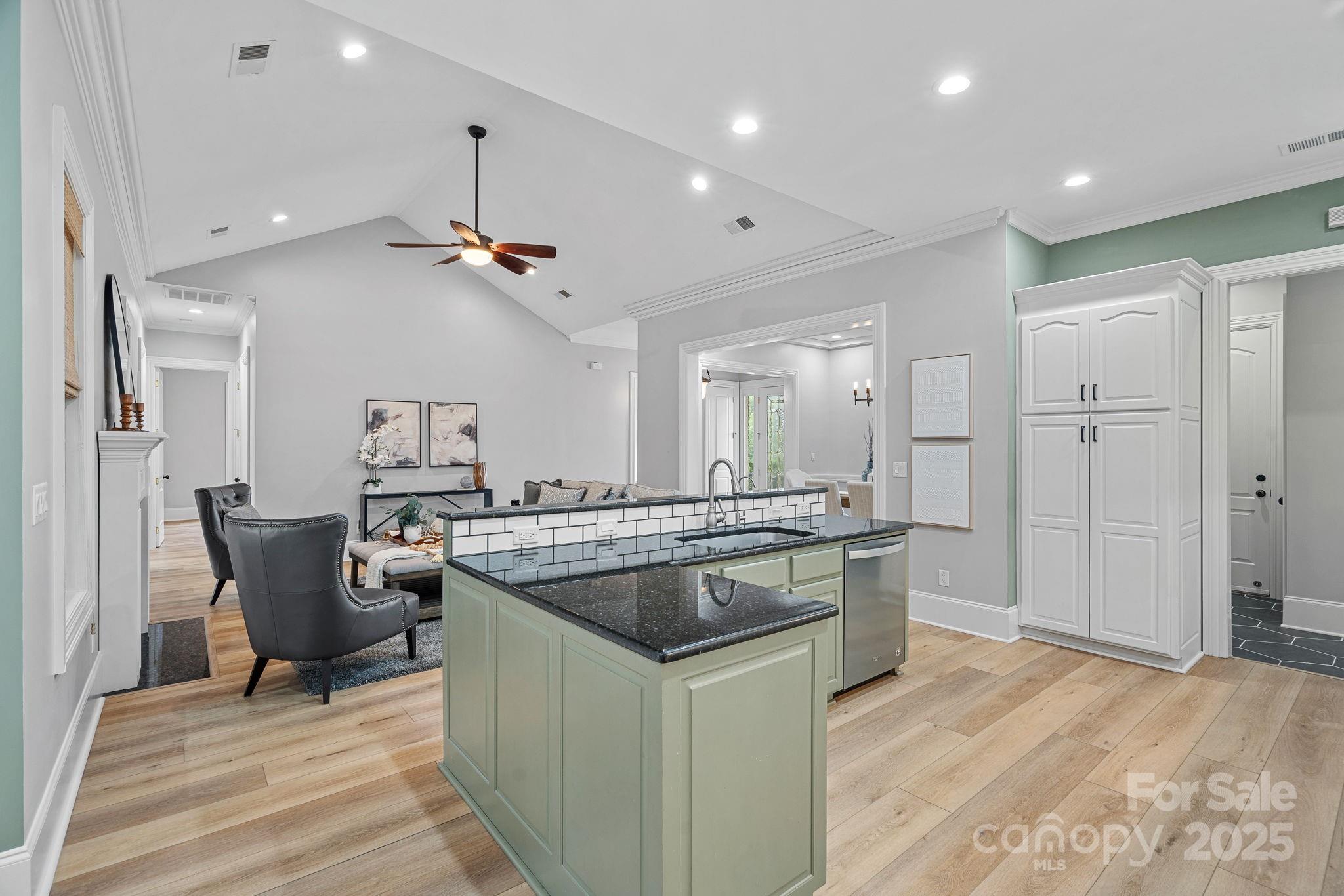 175 Savannah Crossing Drive