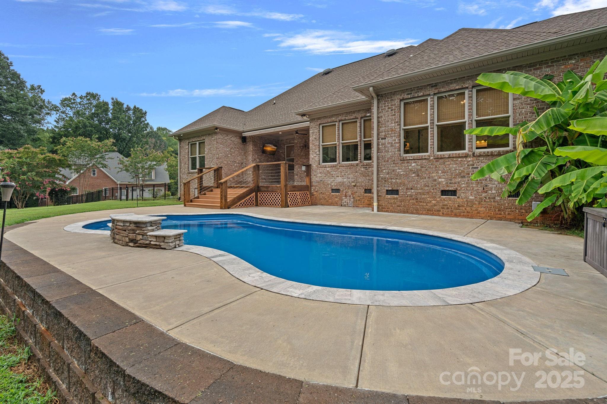 175 Savannah Crossing Drive