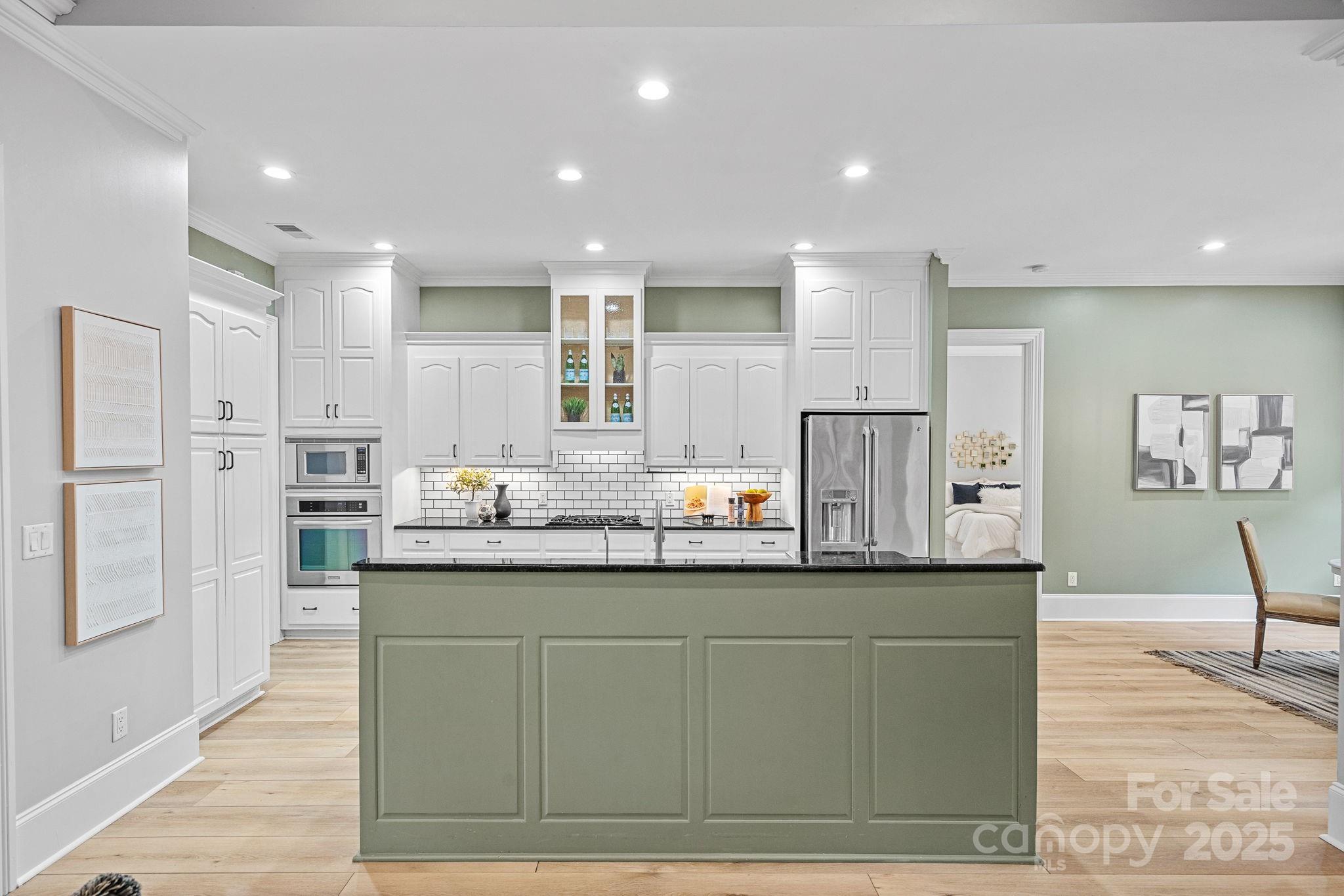 175 Savannah Crossing Drive