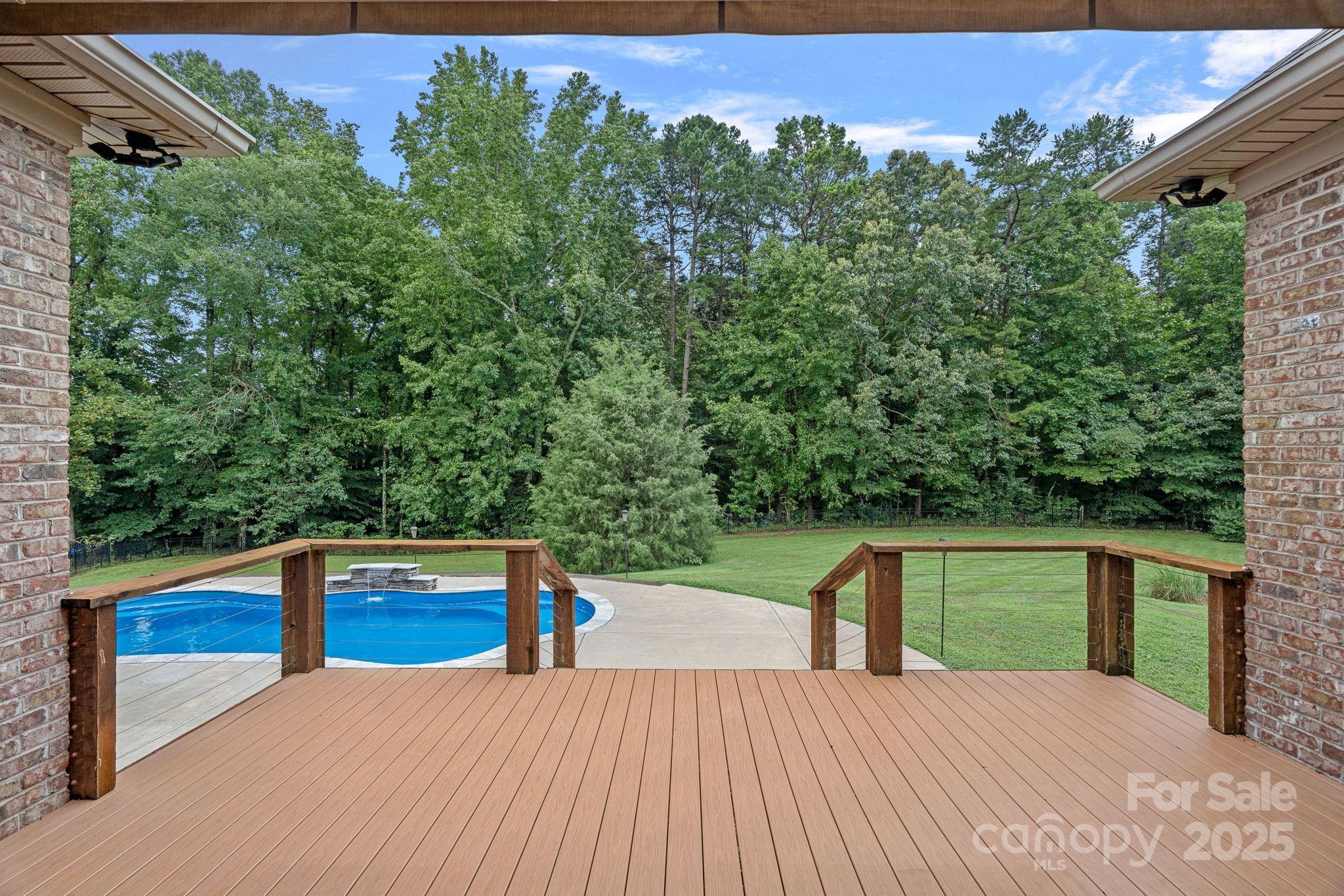 175 Savannah Crossing Drive