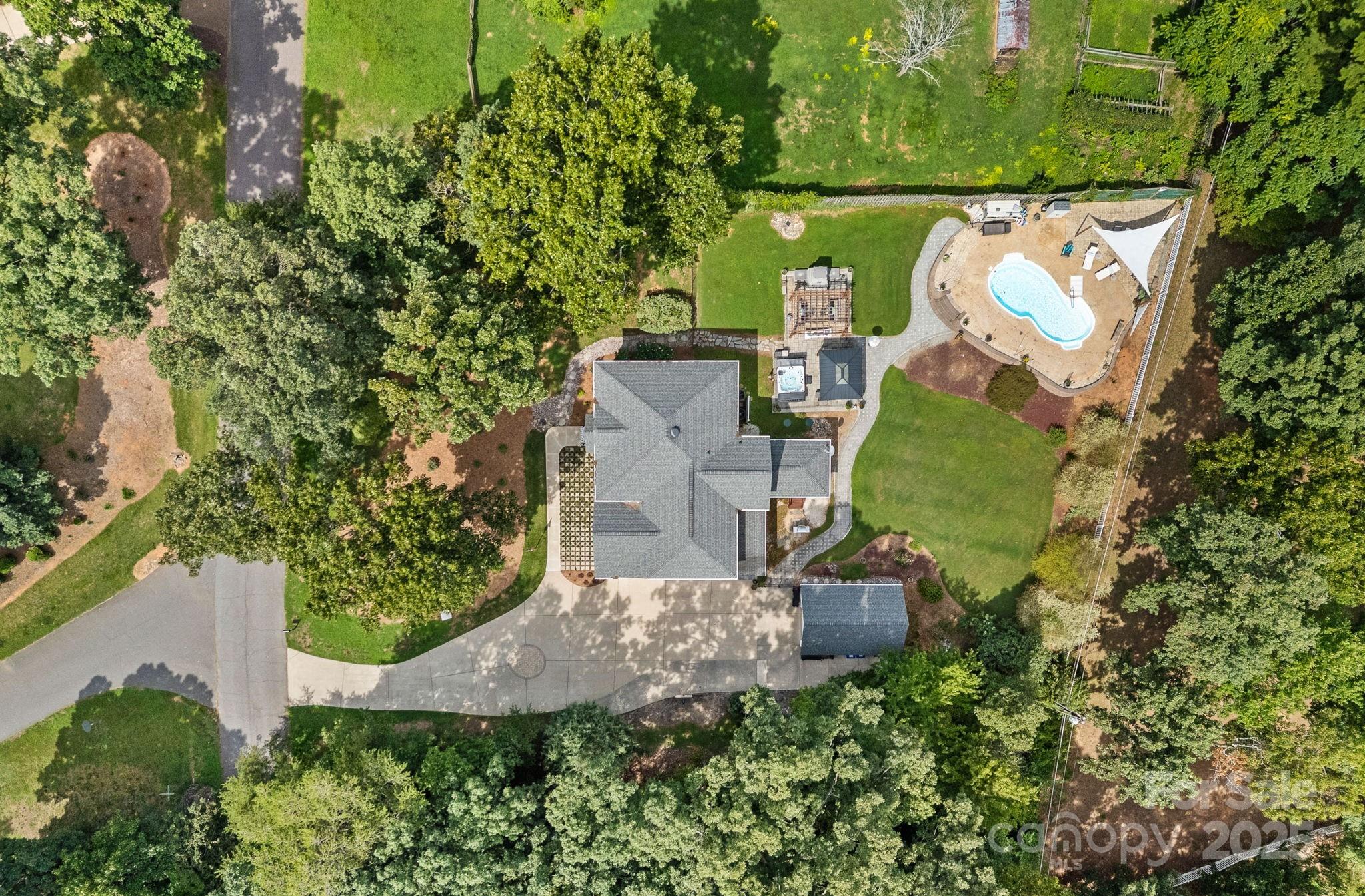 125 Woodstream Circle