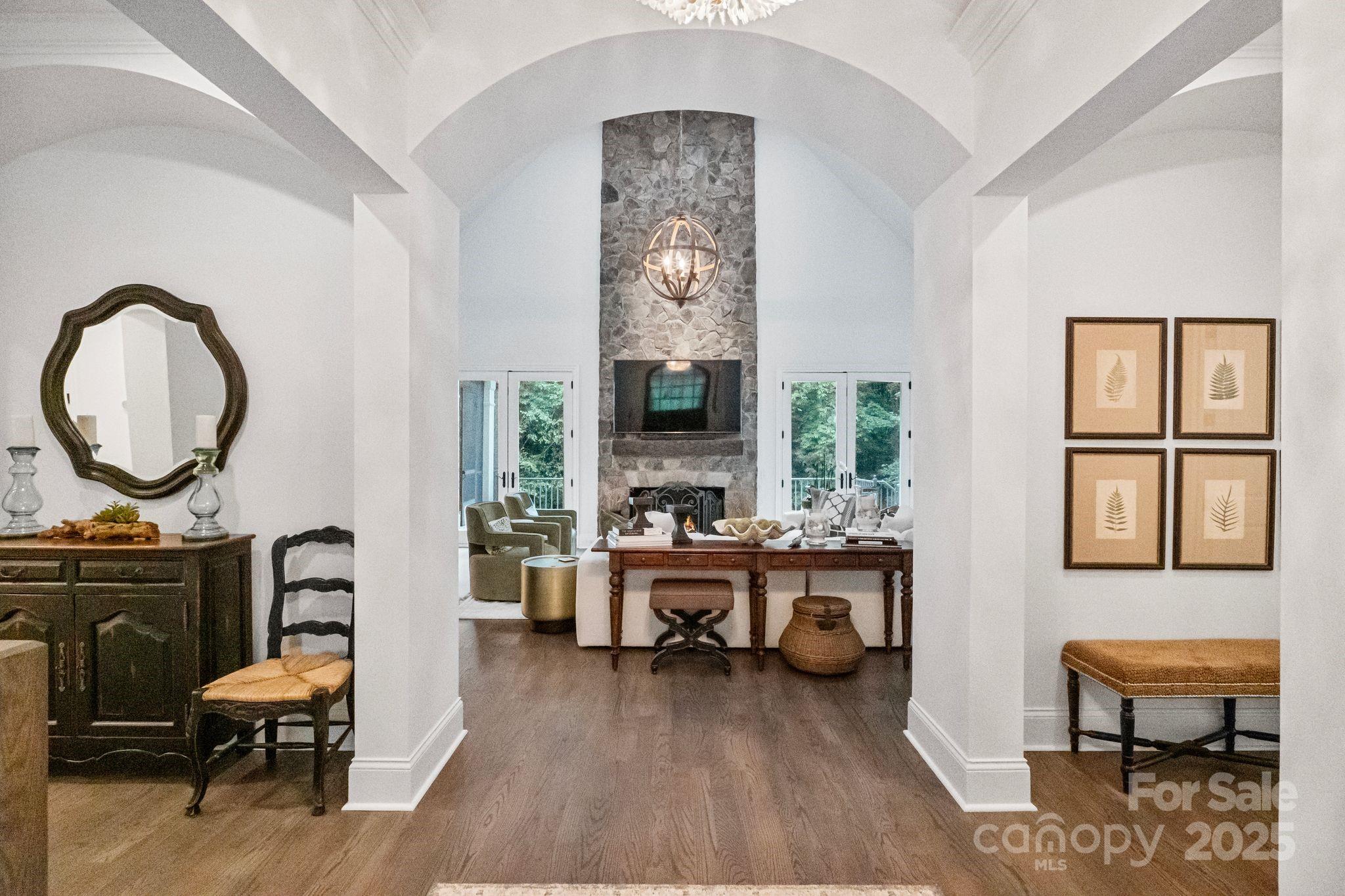 105 Breakwater Court