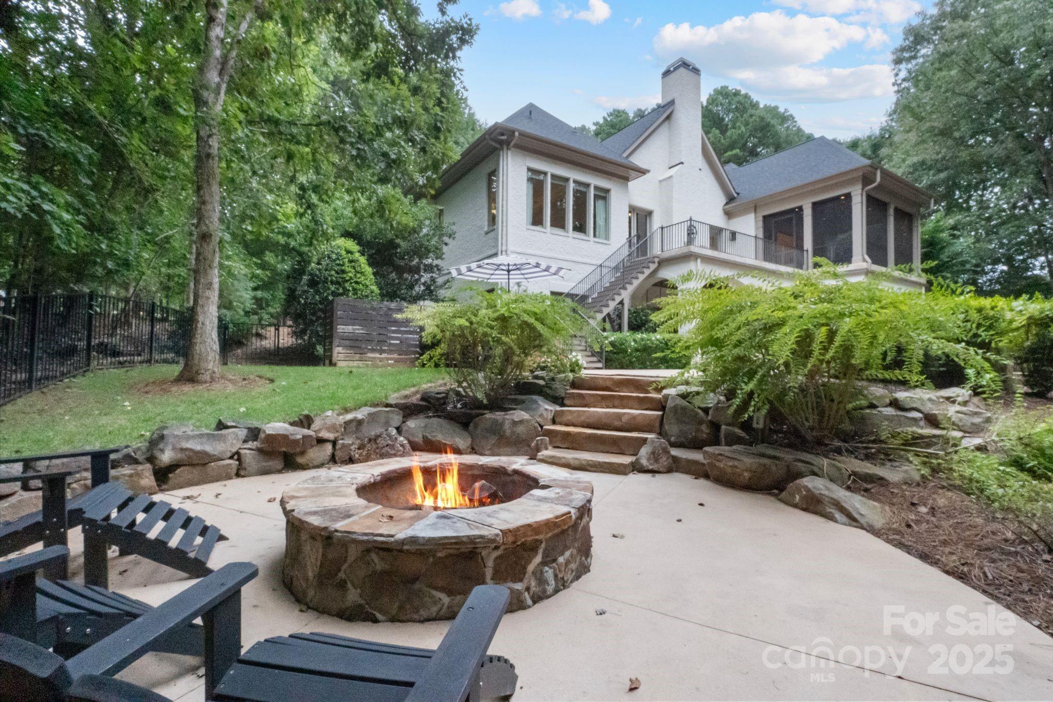 105 Breakwater Court