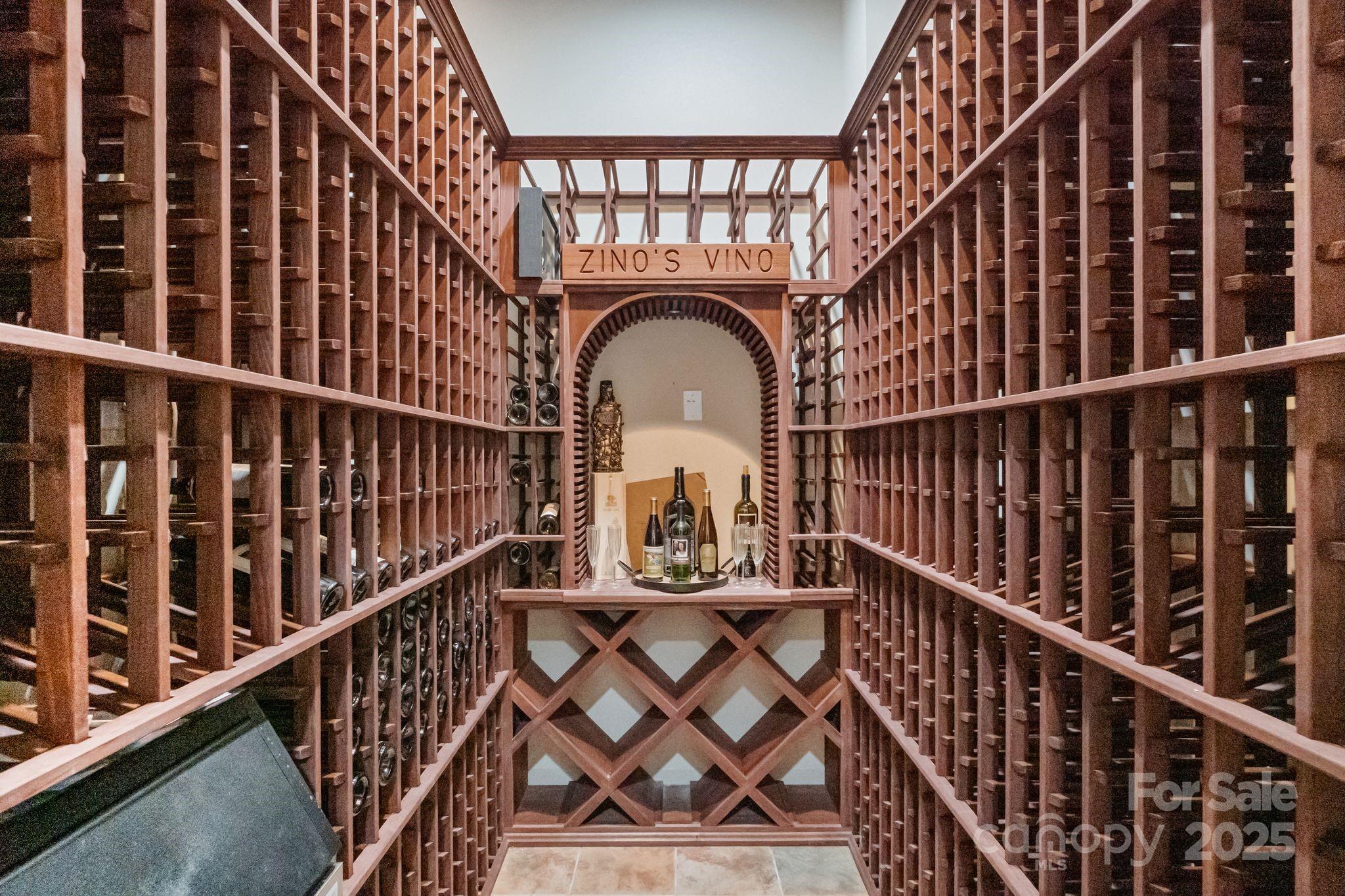 105 Breakwater Court