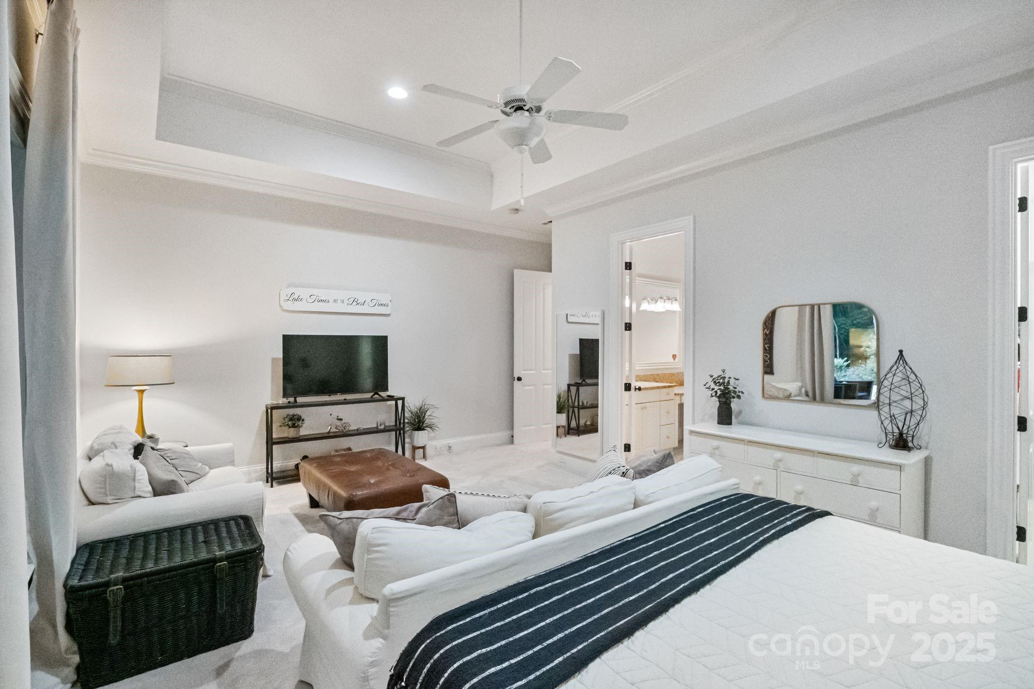 105 Breakwater Court