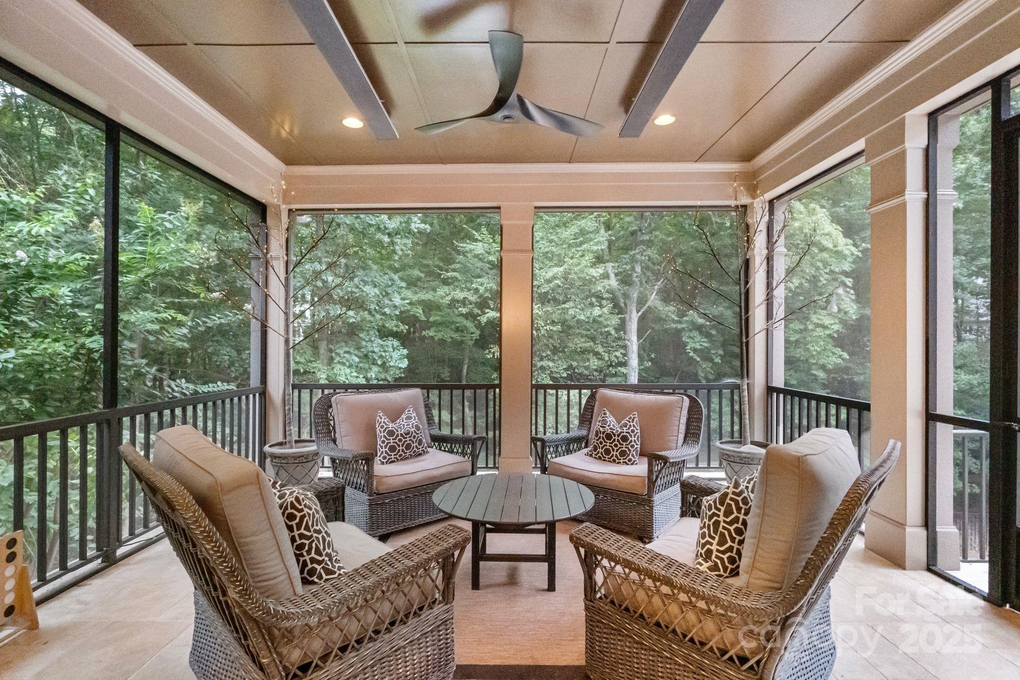105 Breakwater Court