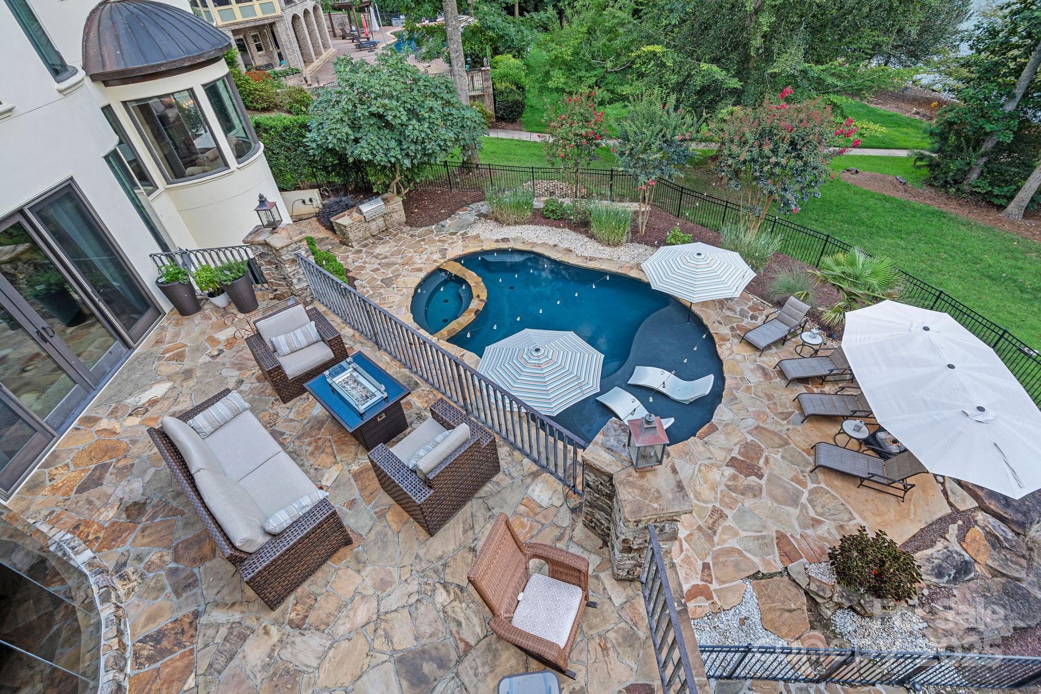 6821 Pebble Bay Drive