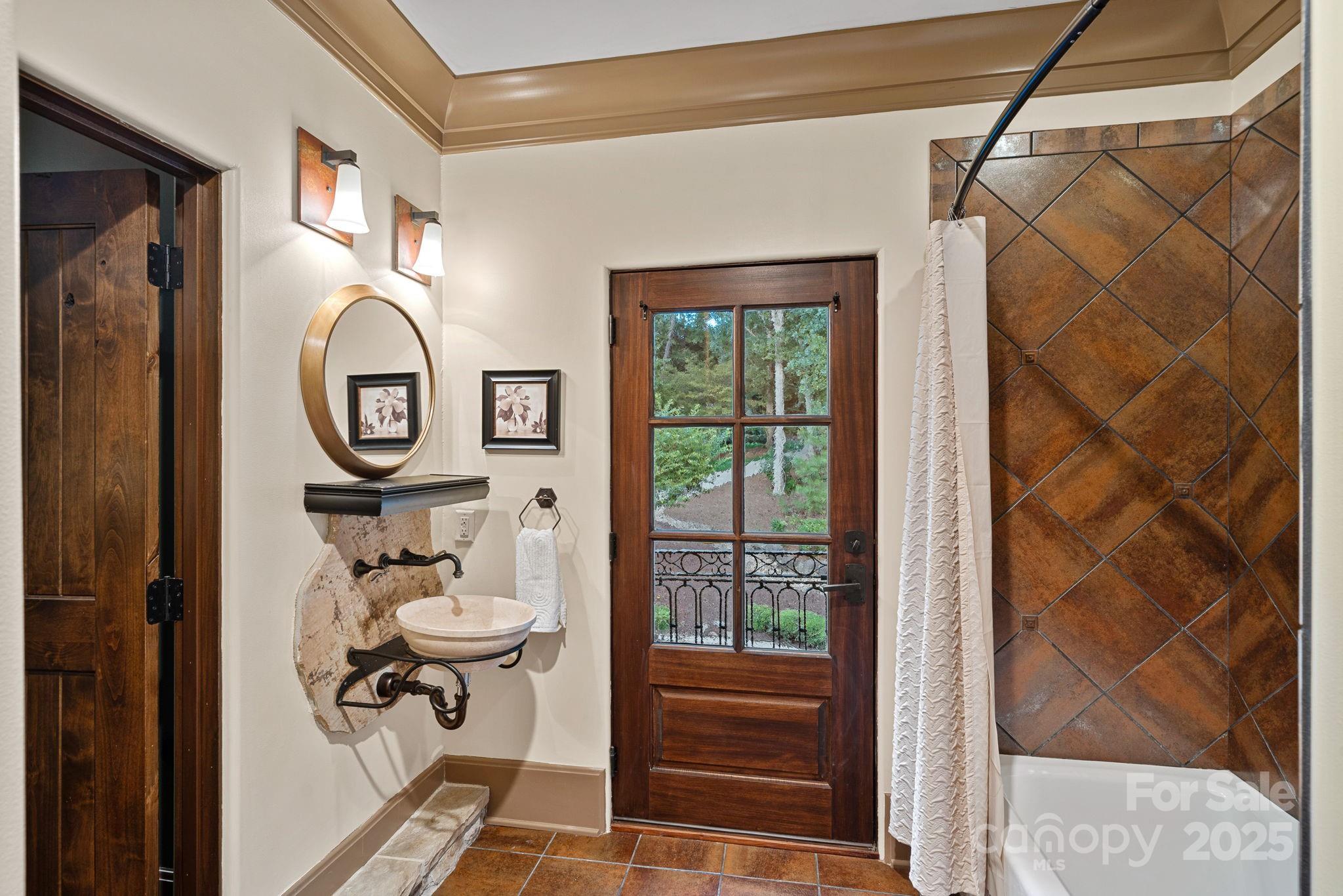 6821 Pebble Bay Drive