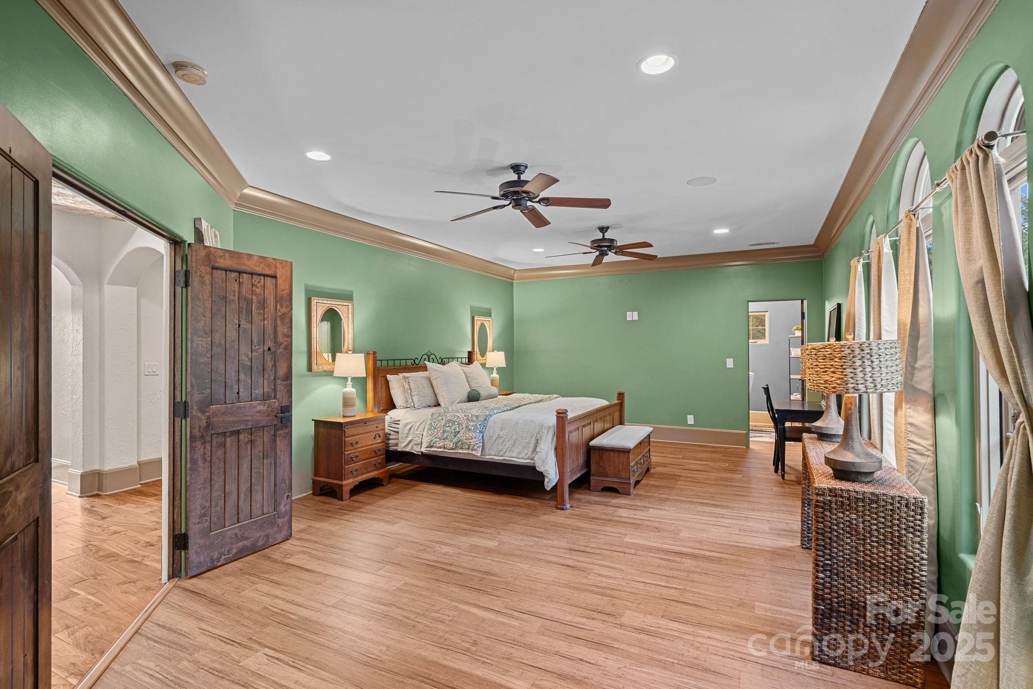 6821 Pebble Bay Drive