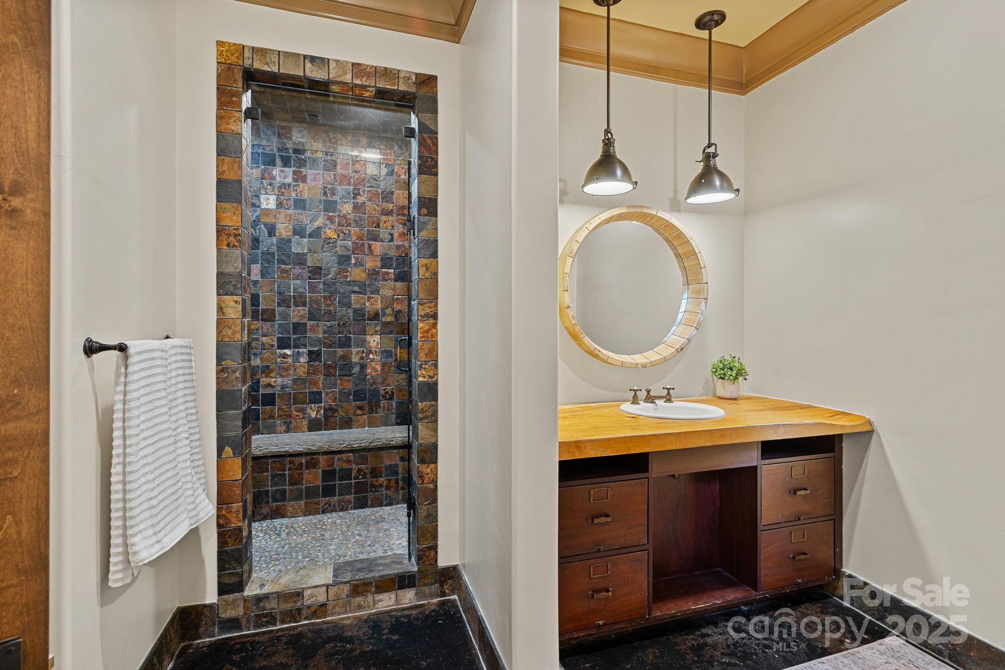 6821 Pebble Bay Drive