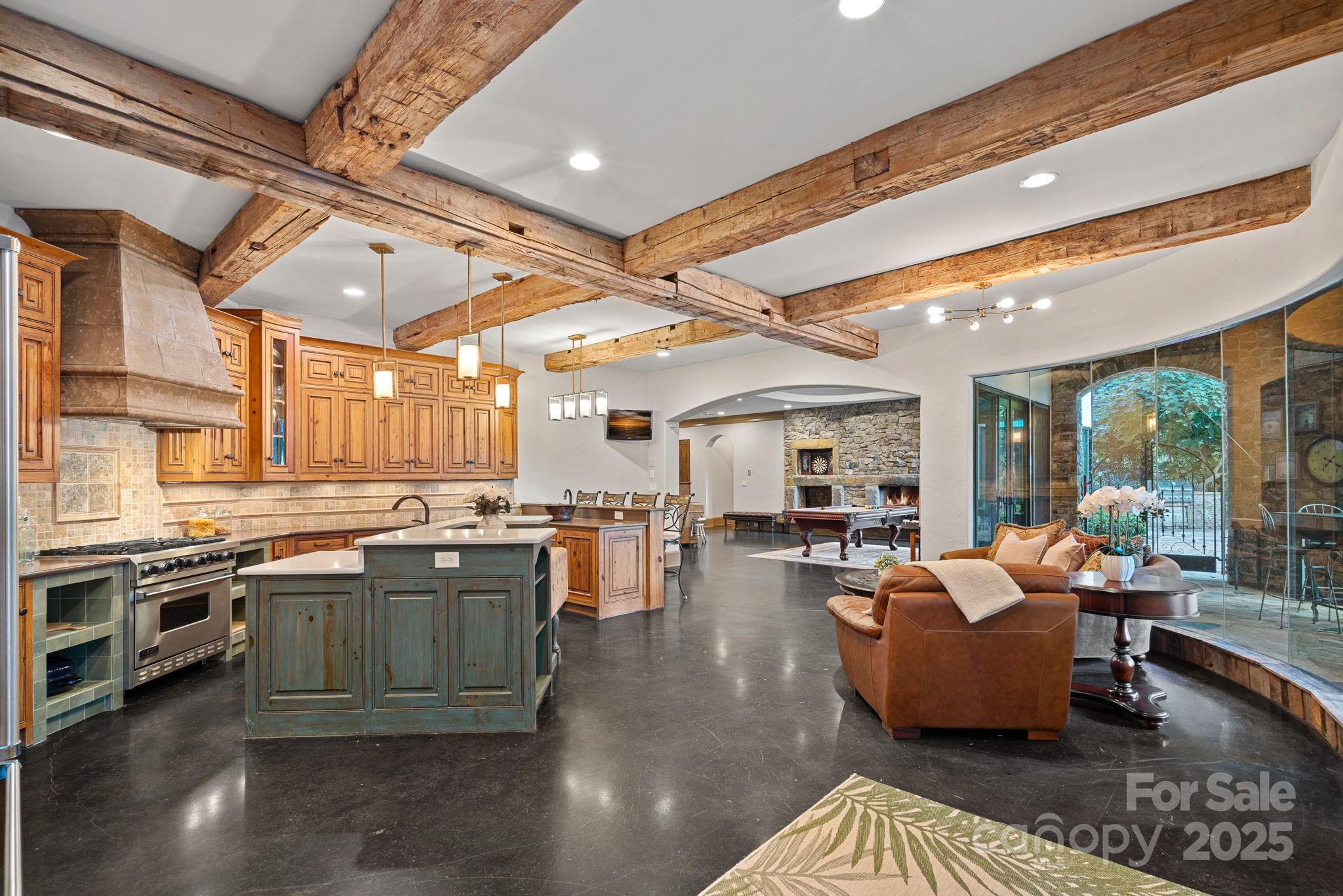 6821 Pebble Bay Drive