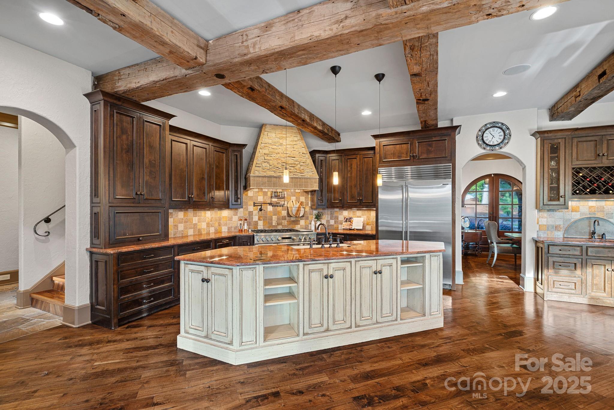 6821 Pebble Bay Drive