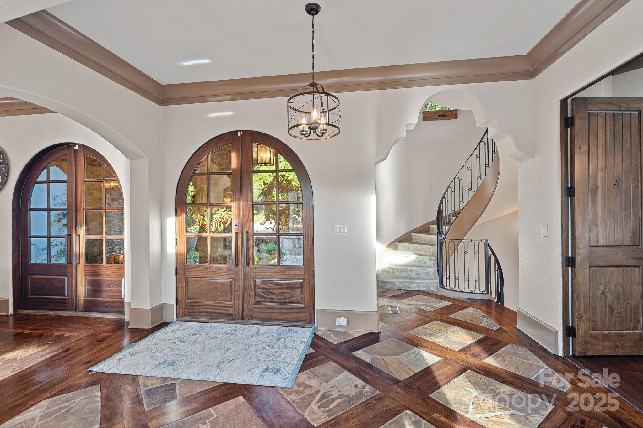 6821 Pebble Bay Drive