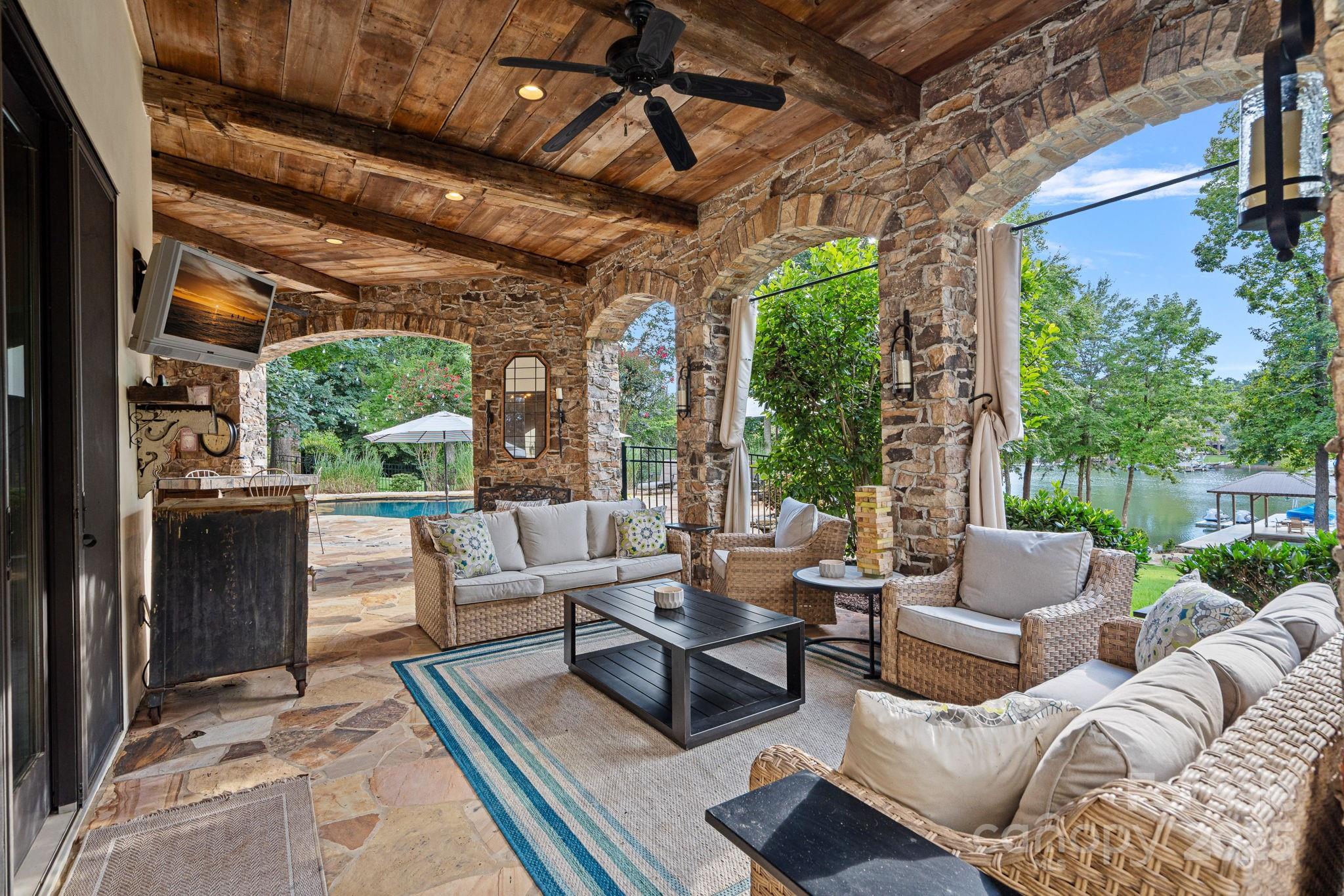 6821 Pebble Bay Drive