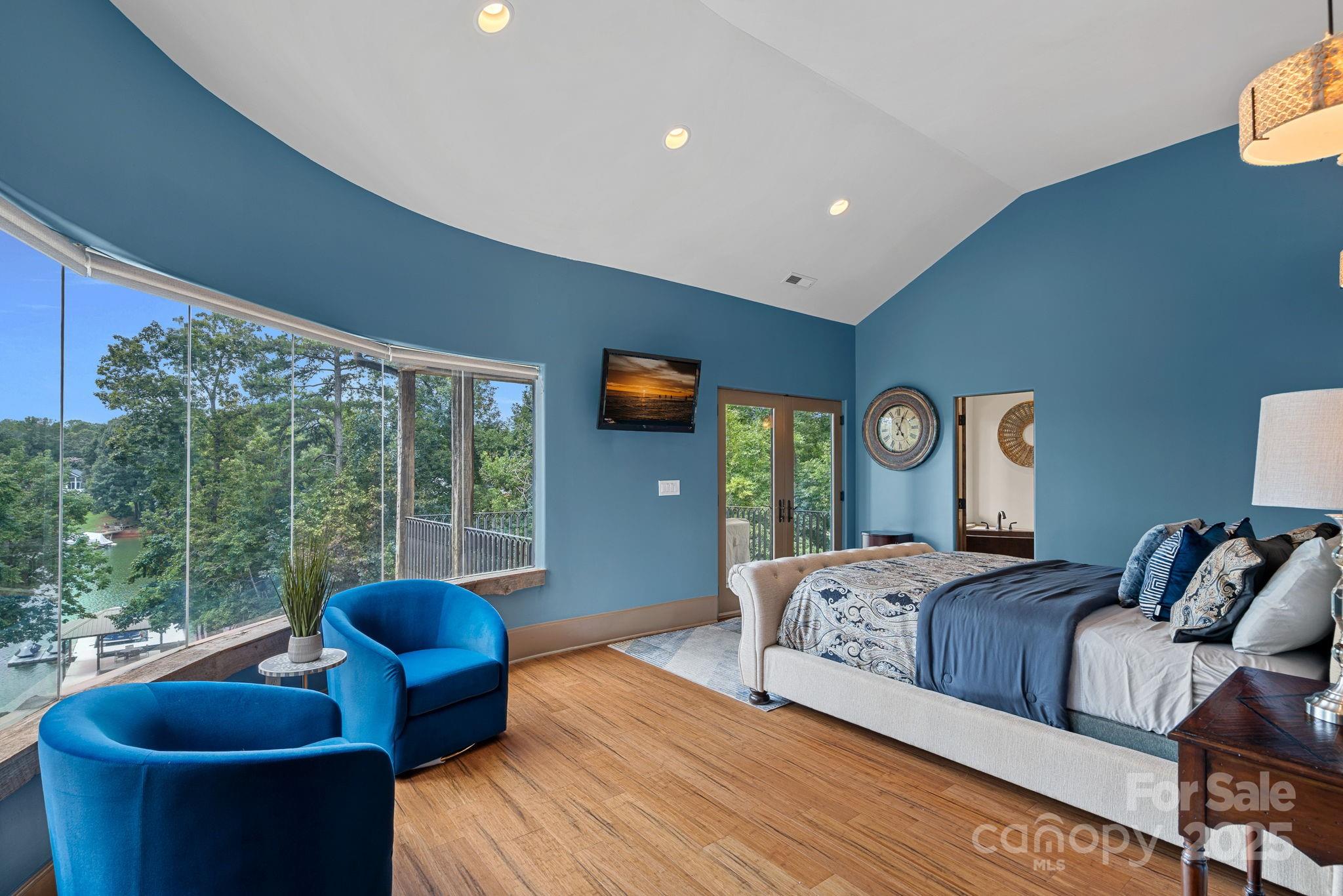 6821 Pebble Bay Drive