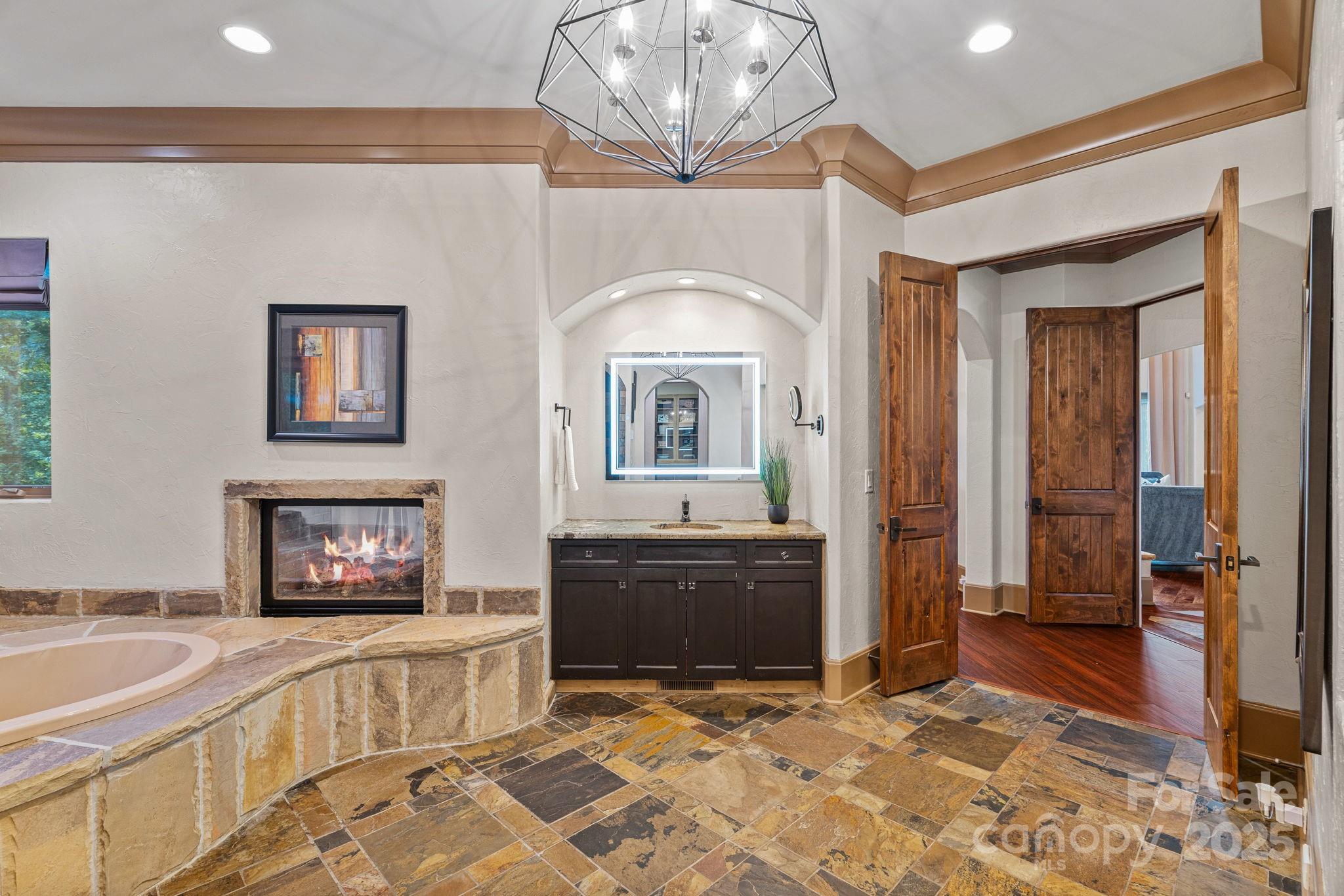 6821 Pebble Bay Drive