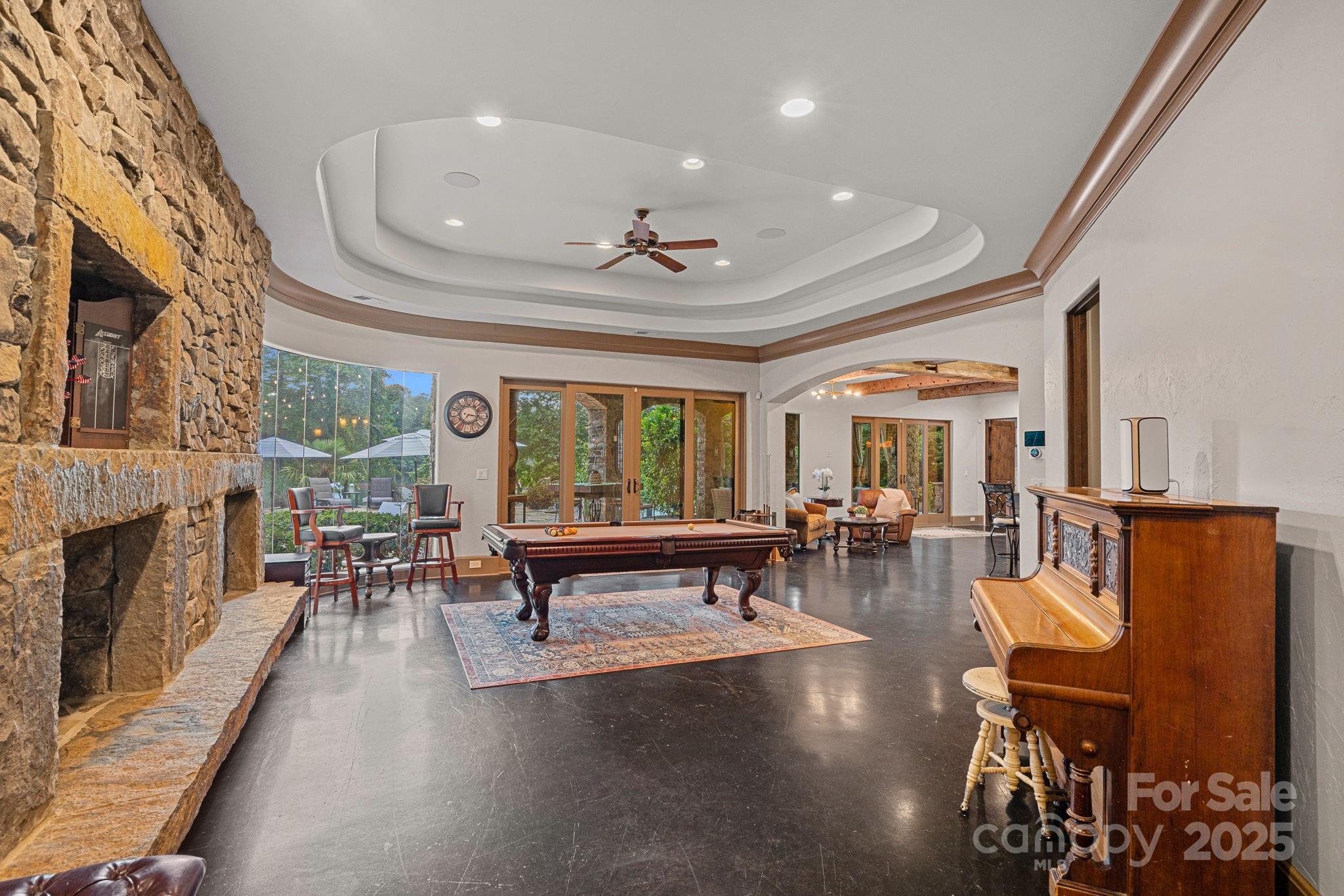 6821 Pebble Bay Drive