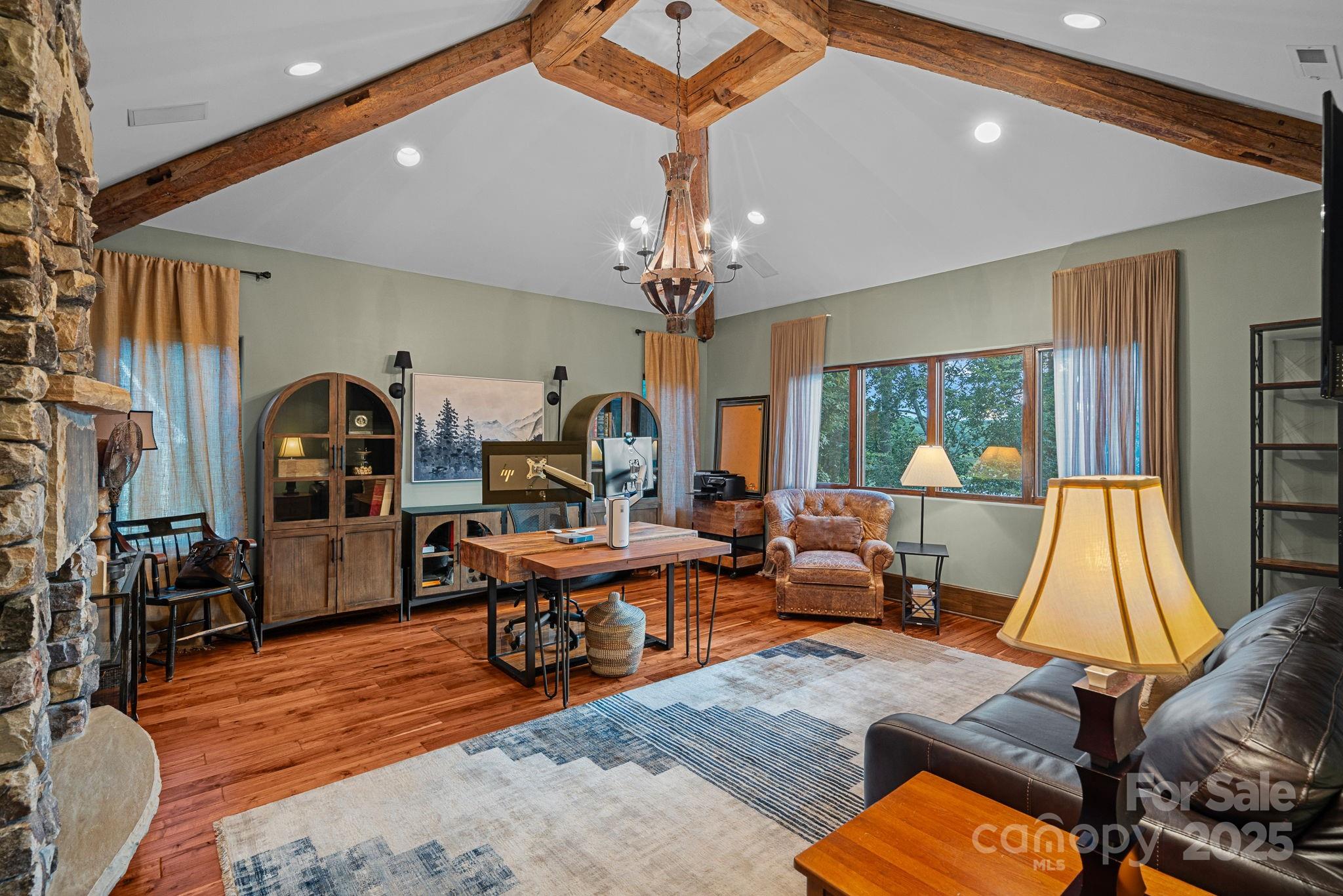 6821 Pebble Bay Drive