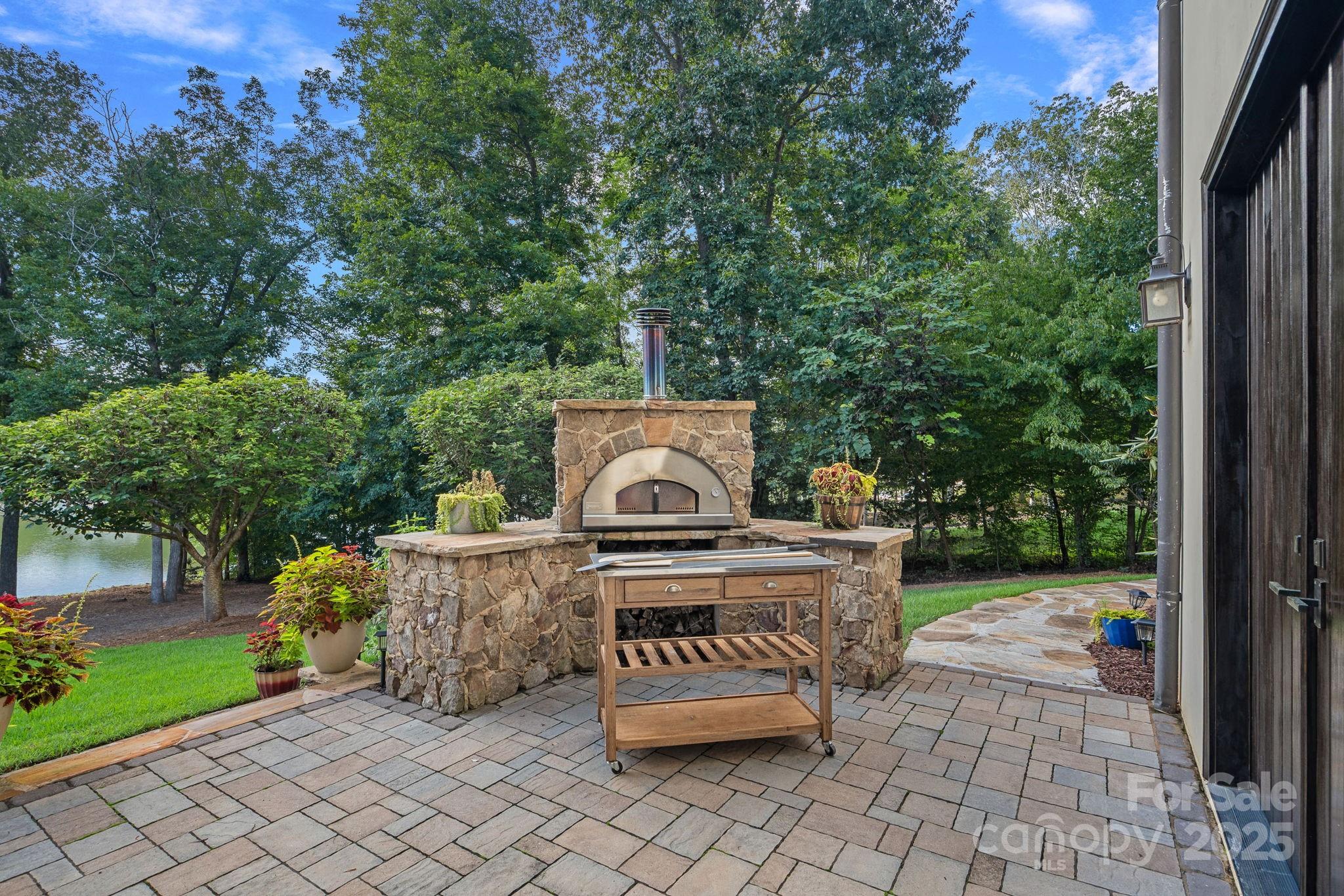 6821 Pebble Bay Drive