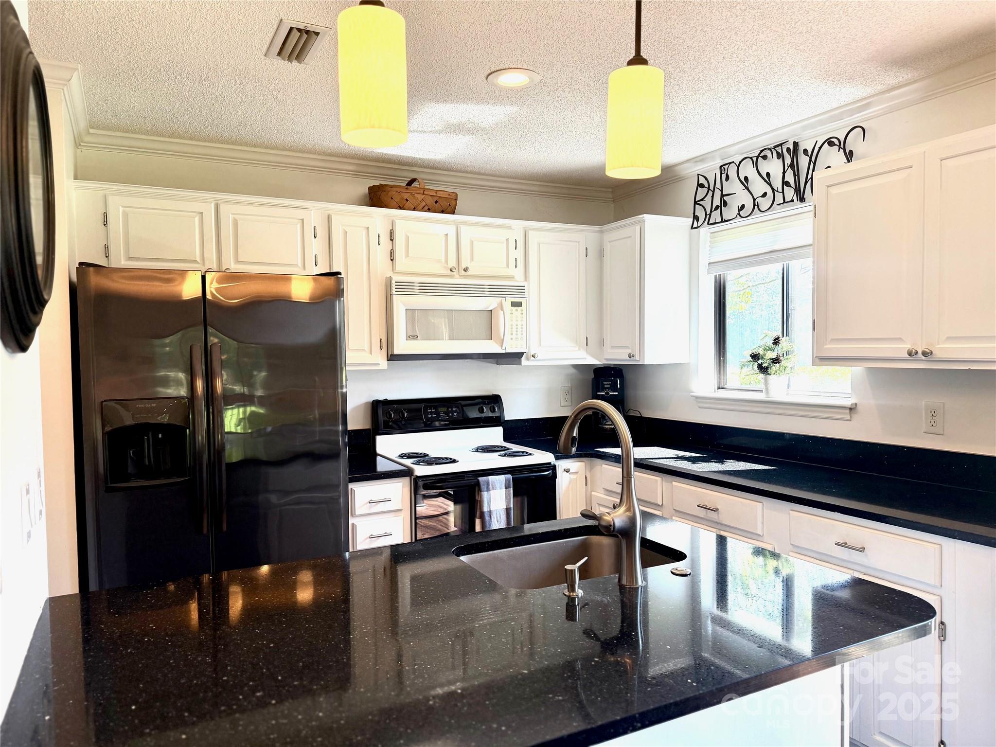 1011 Mallard Head Lane