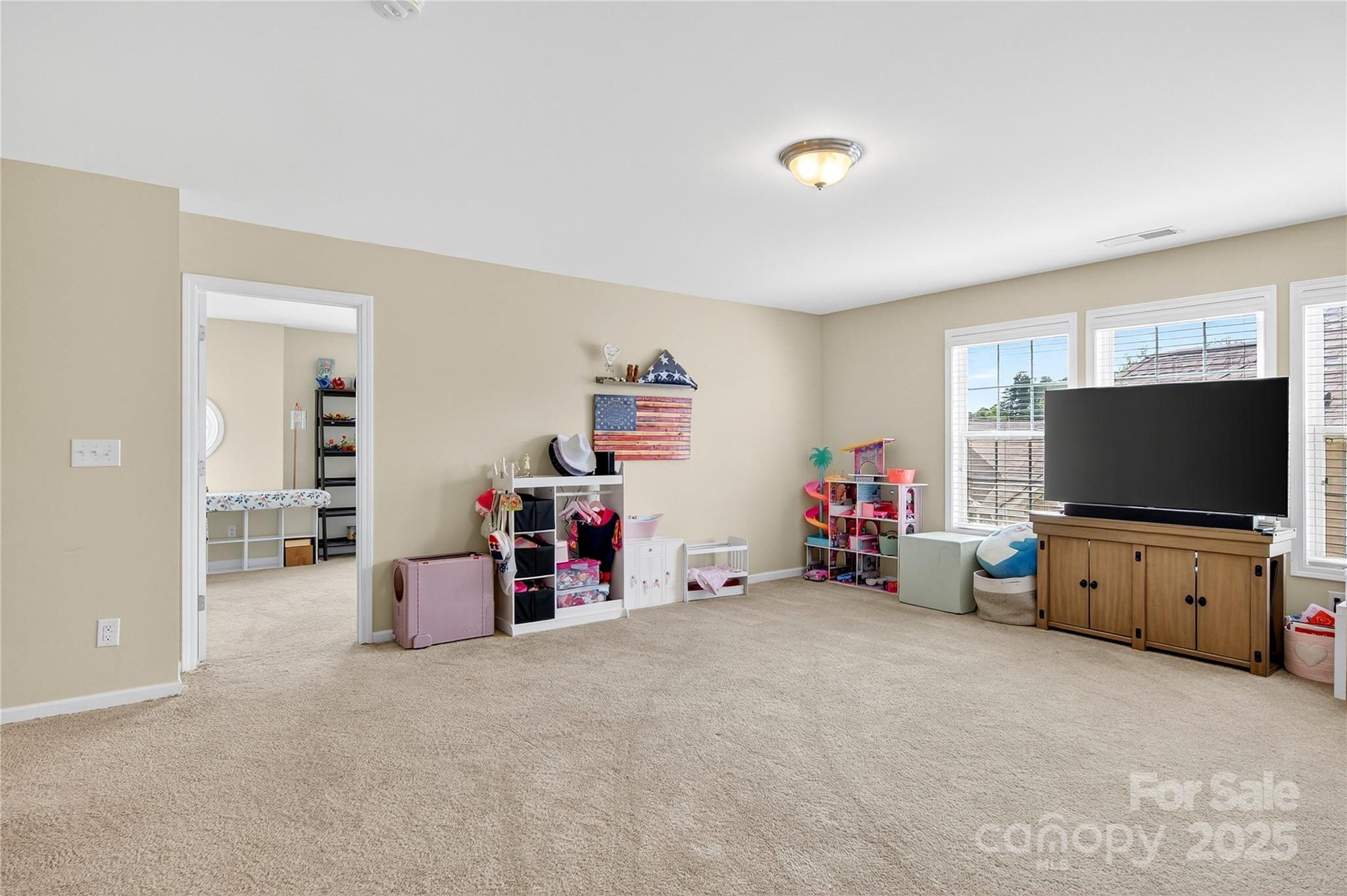 3930 Norman View Drive