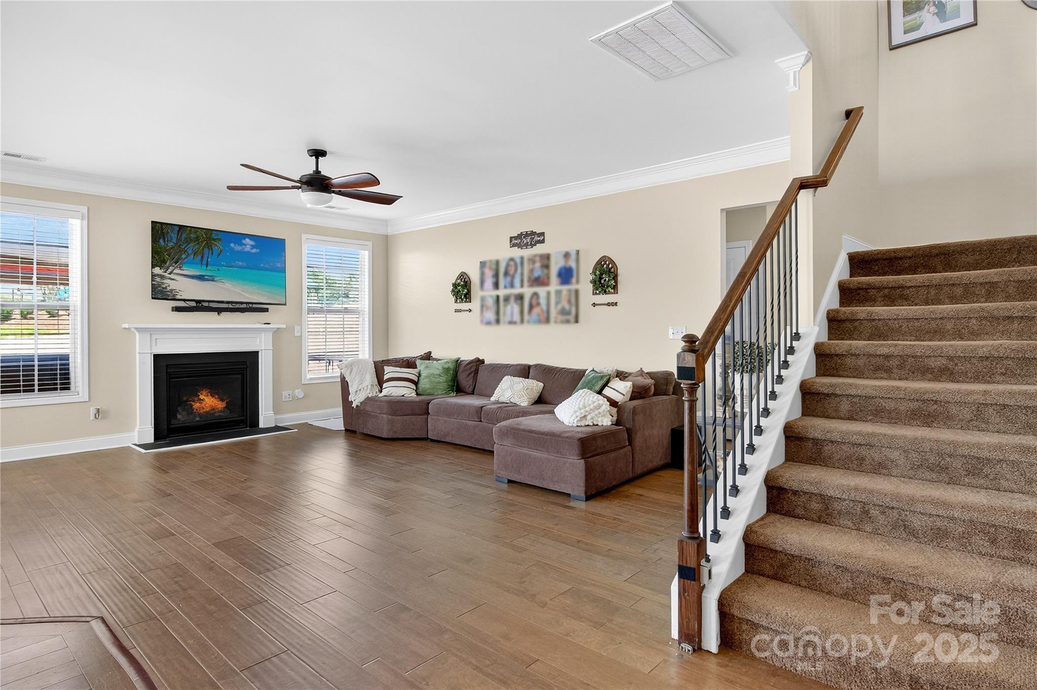 3930 Norman View Drive