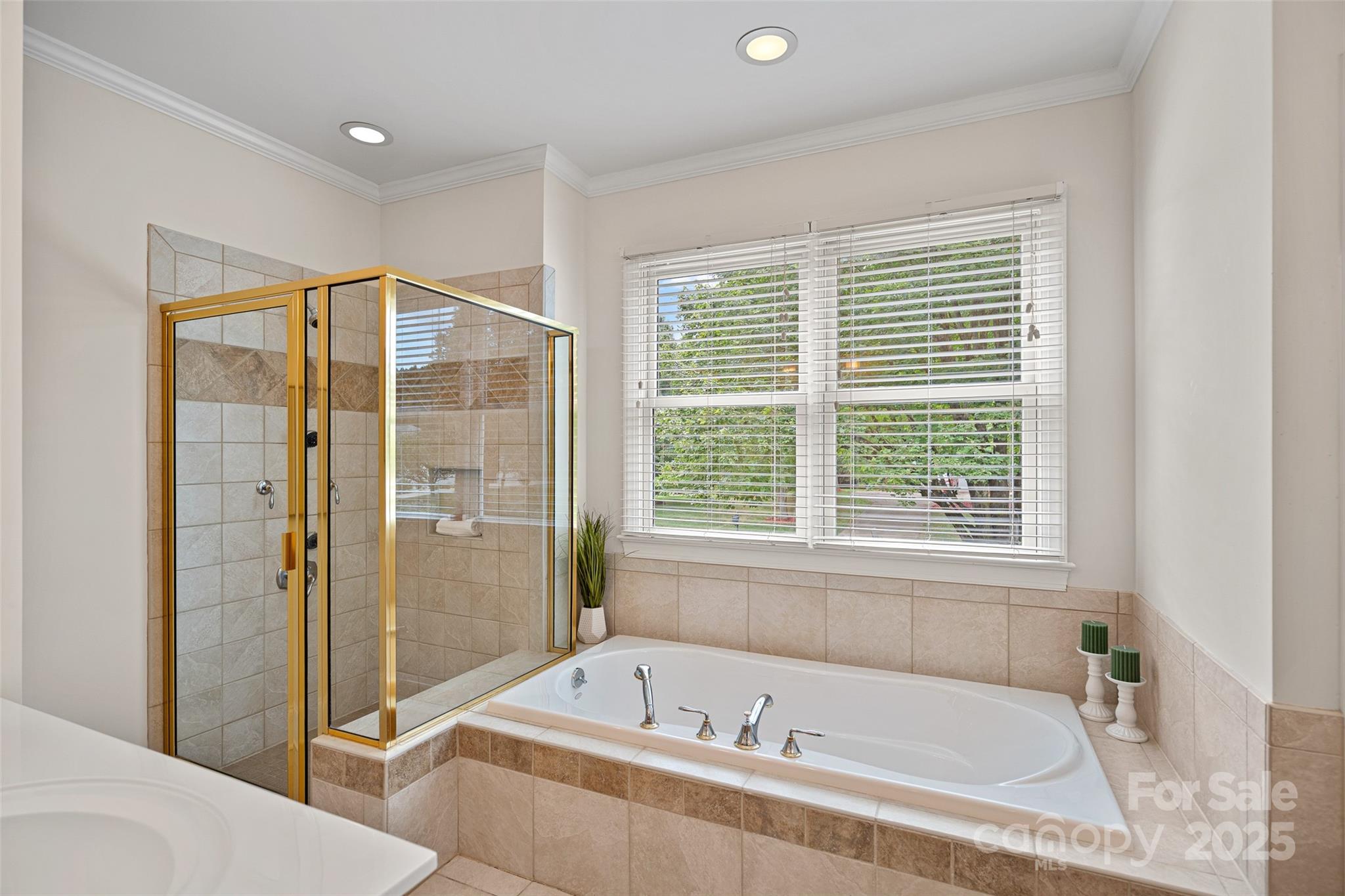 122 Pin Oak Lane