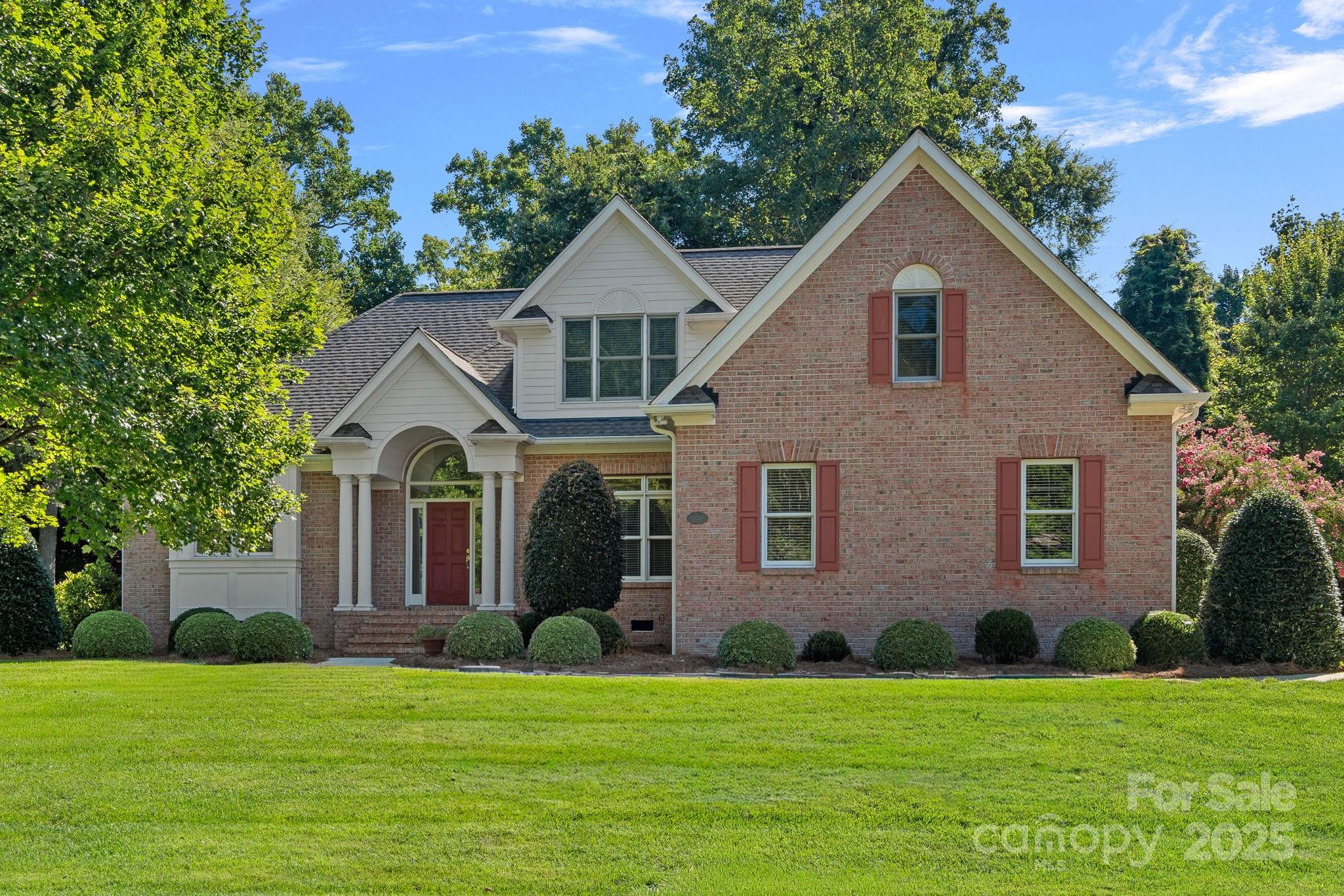 122 Pin Oak Lane