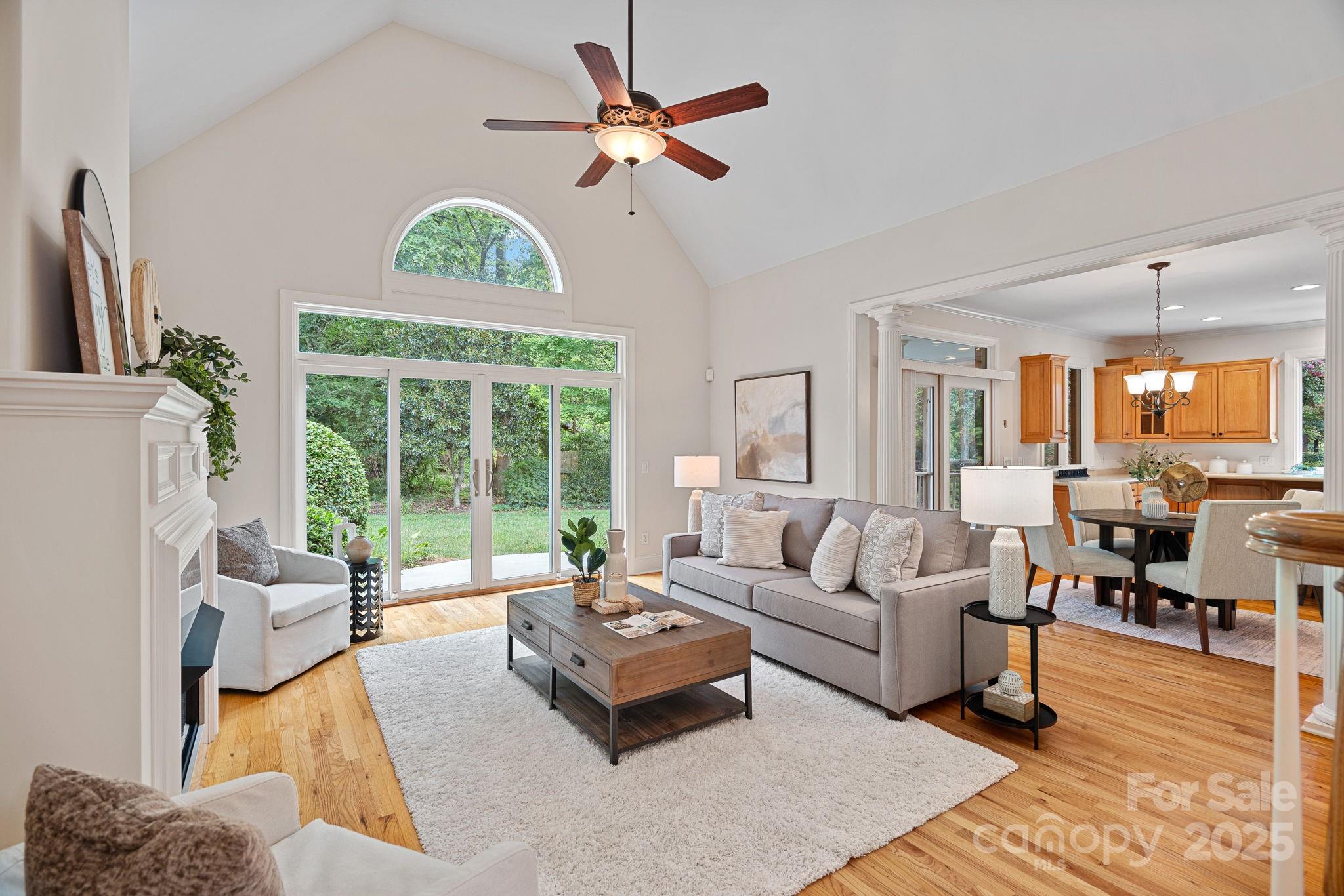 122 Pin Oak Lane