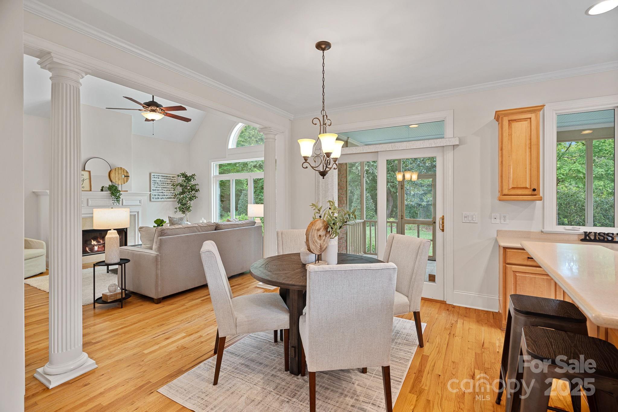 122 Pin Oak Lane