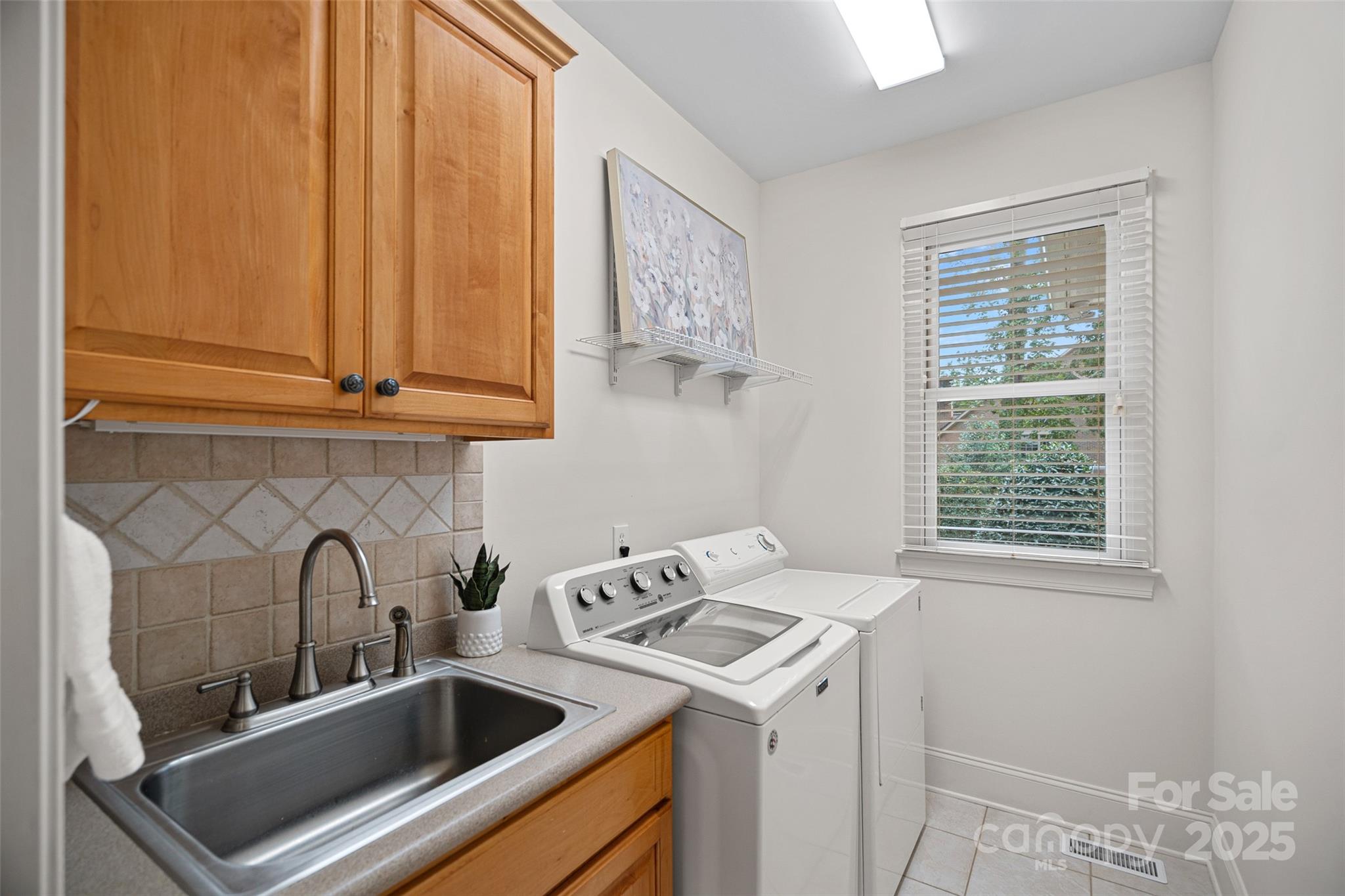 122 Pin Oak Lane