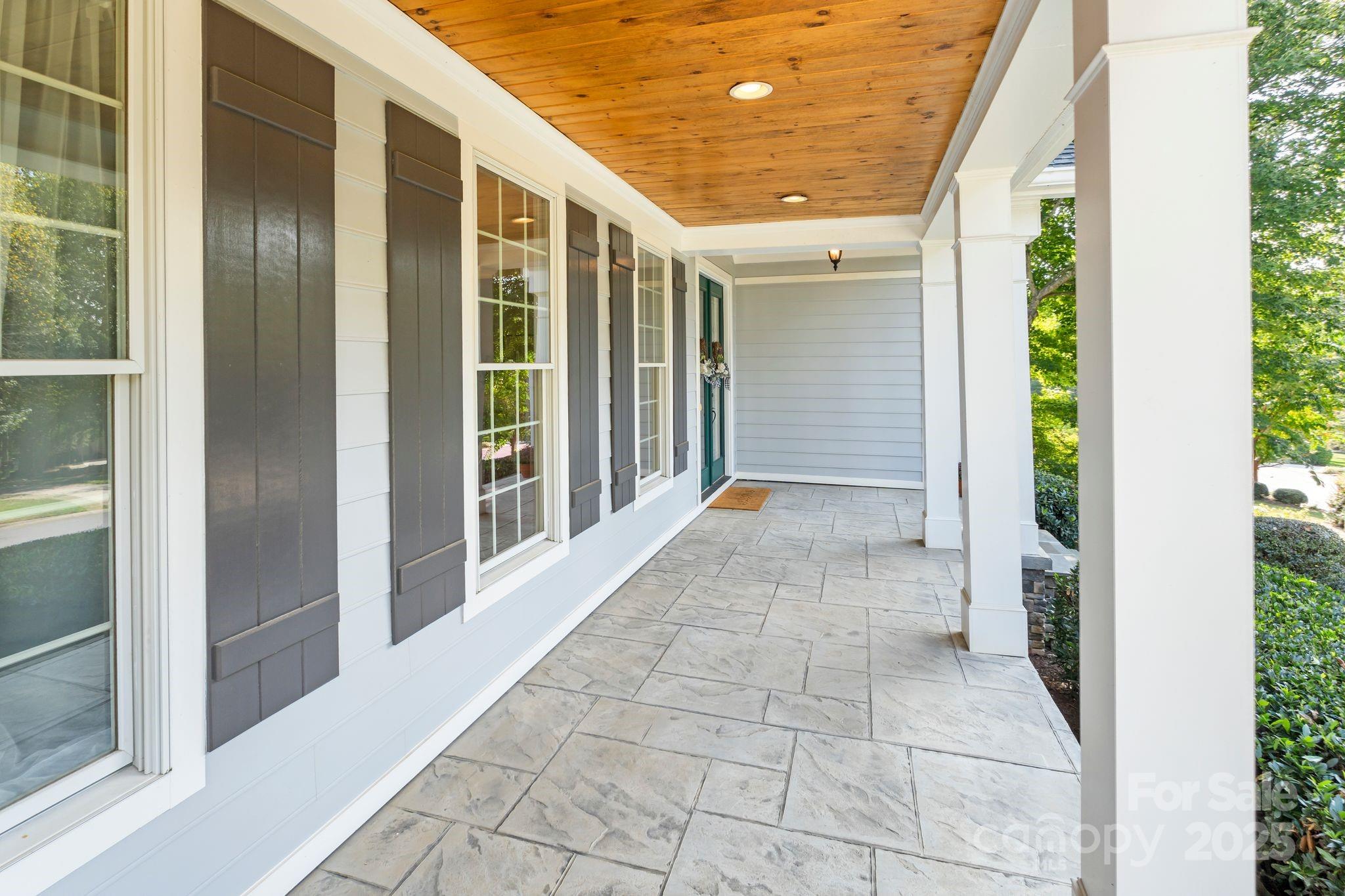 156 Bay Shore Loop