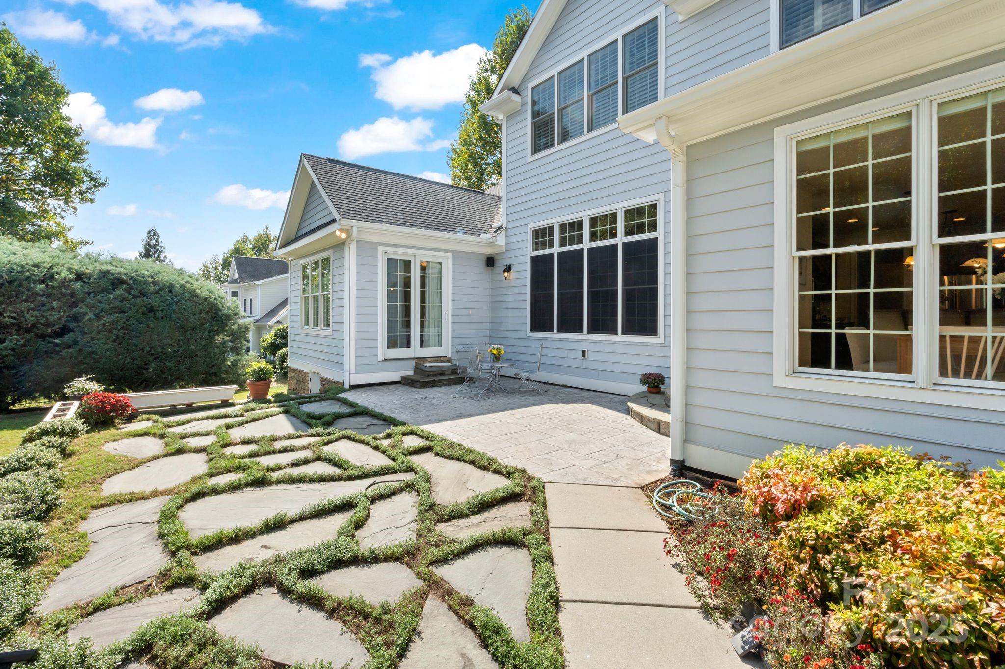 156 Bay Shore Loop