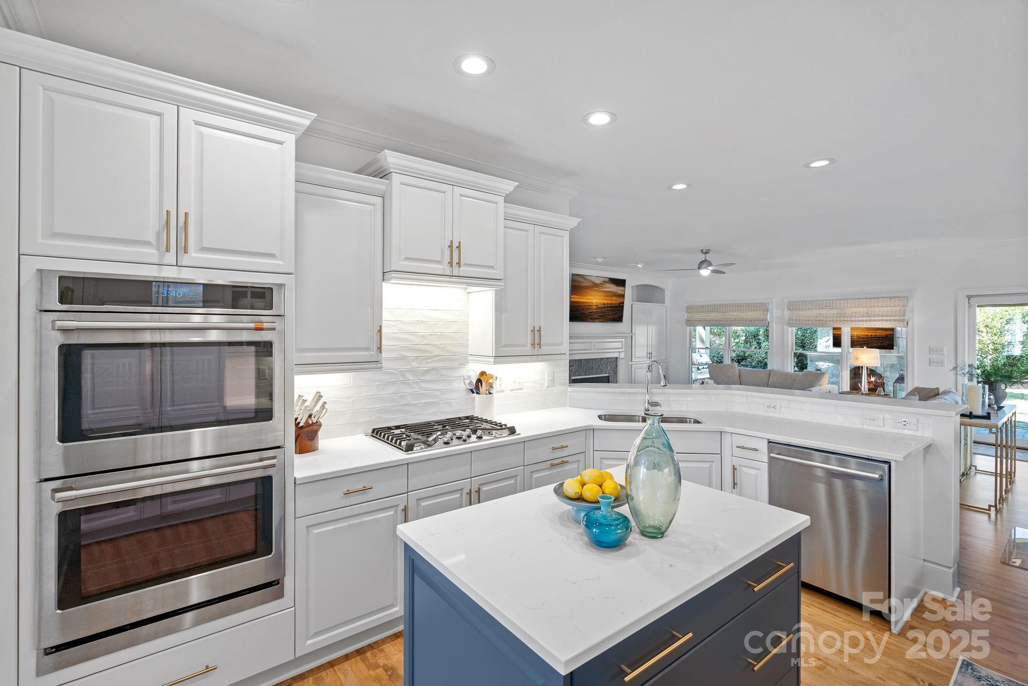 18210 Nautique Drive Unit: 159