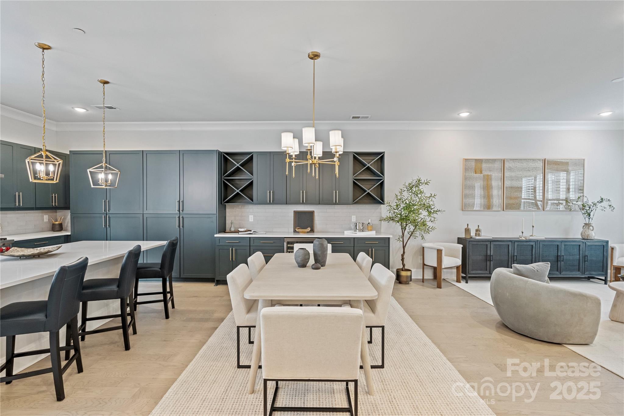 1111 Parkside Greenway Drive