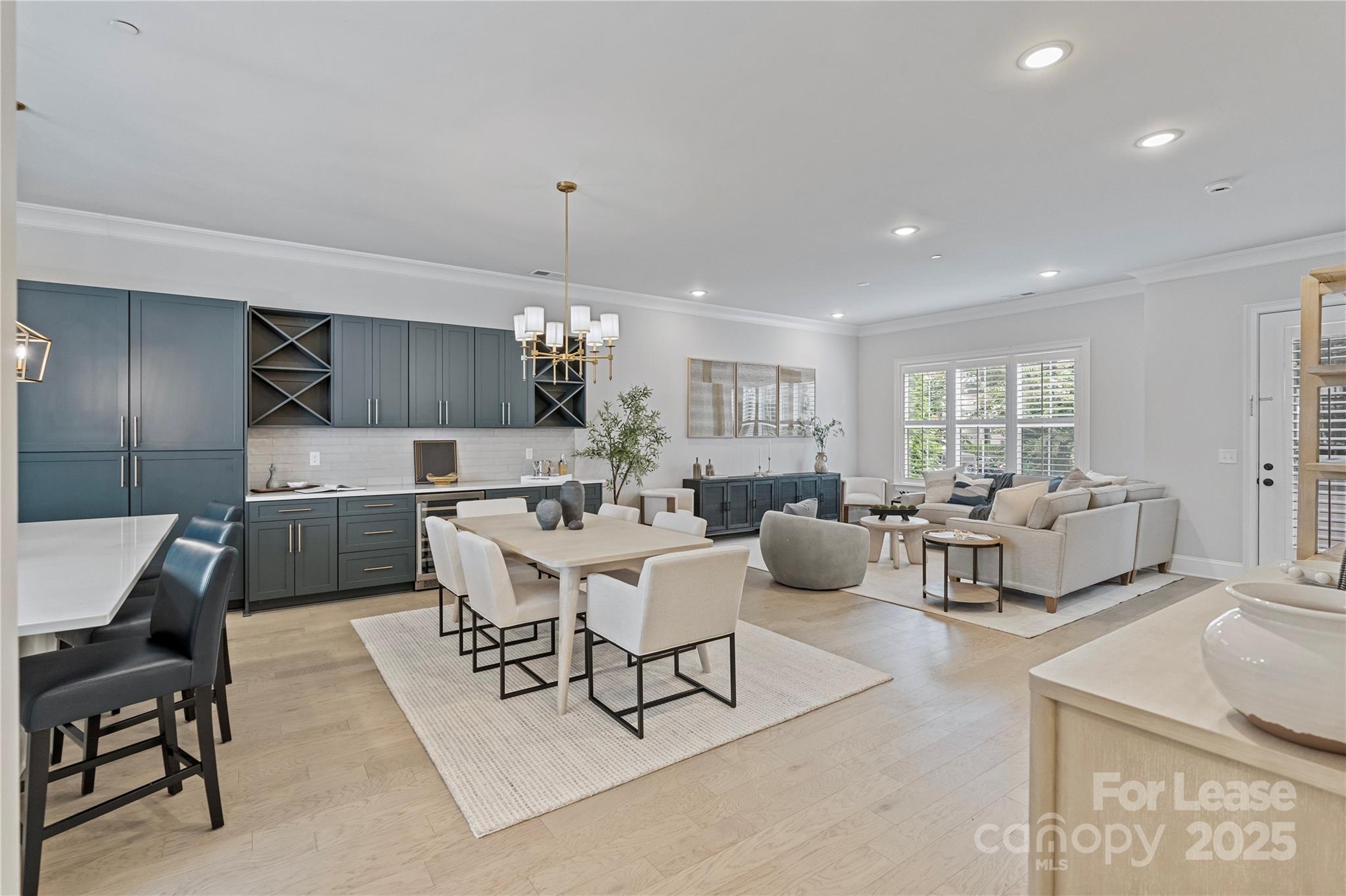 1111 Parkside Greenway Drive