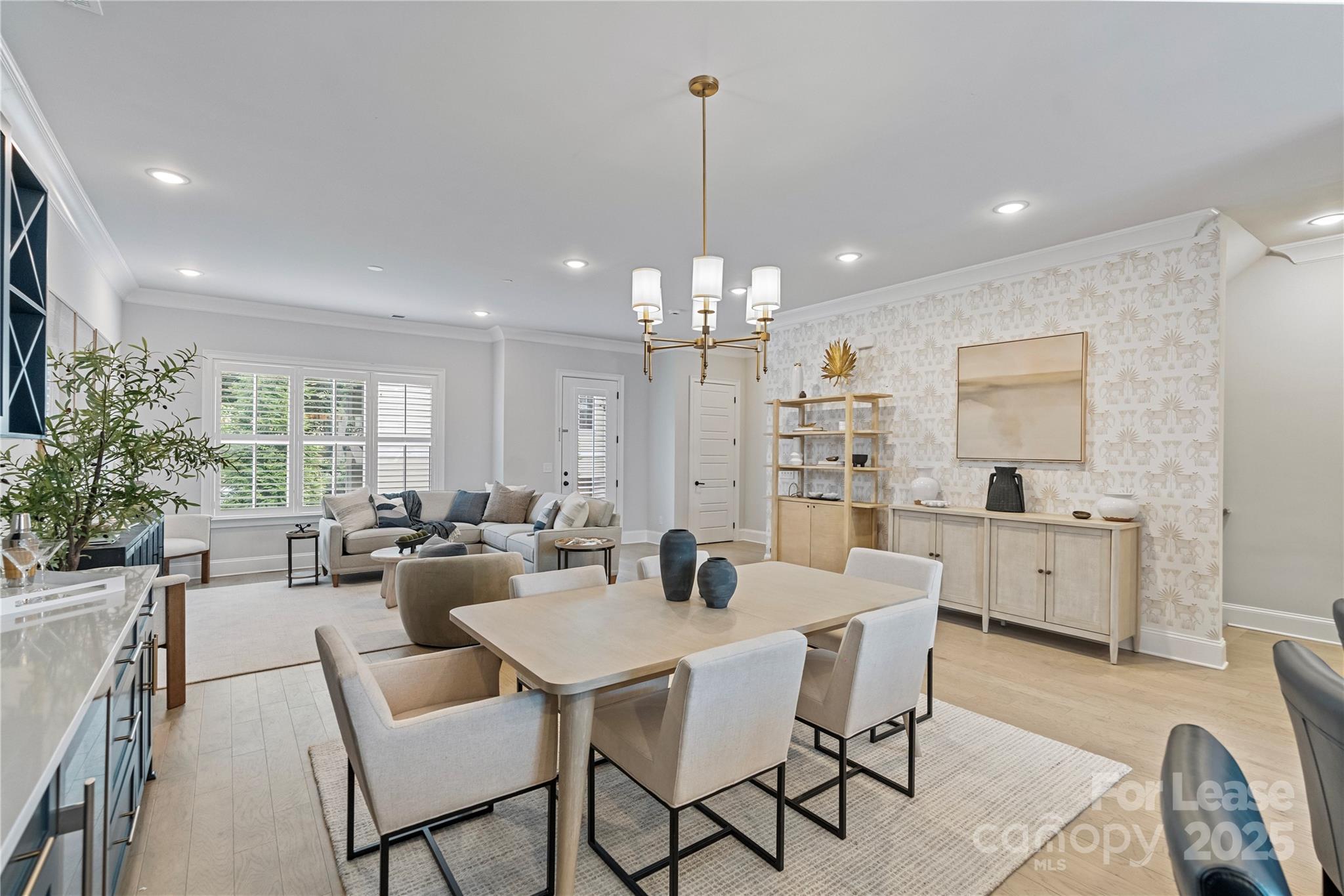 1111 Parkside Greenway Drive