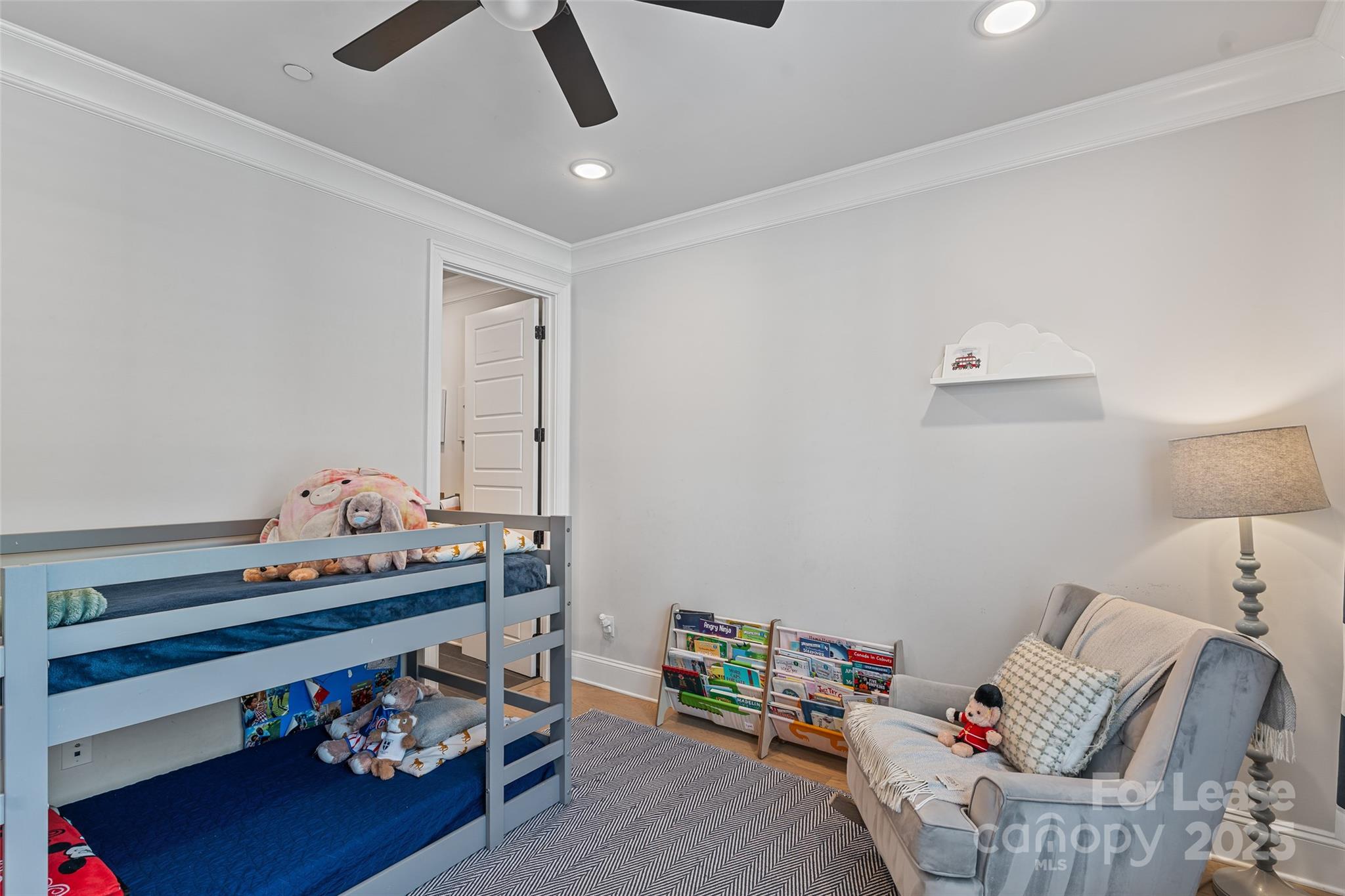 1111 Parkside Greenway Drive