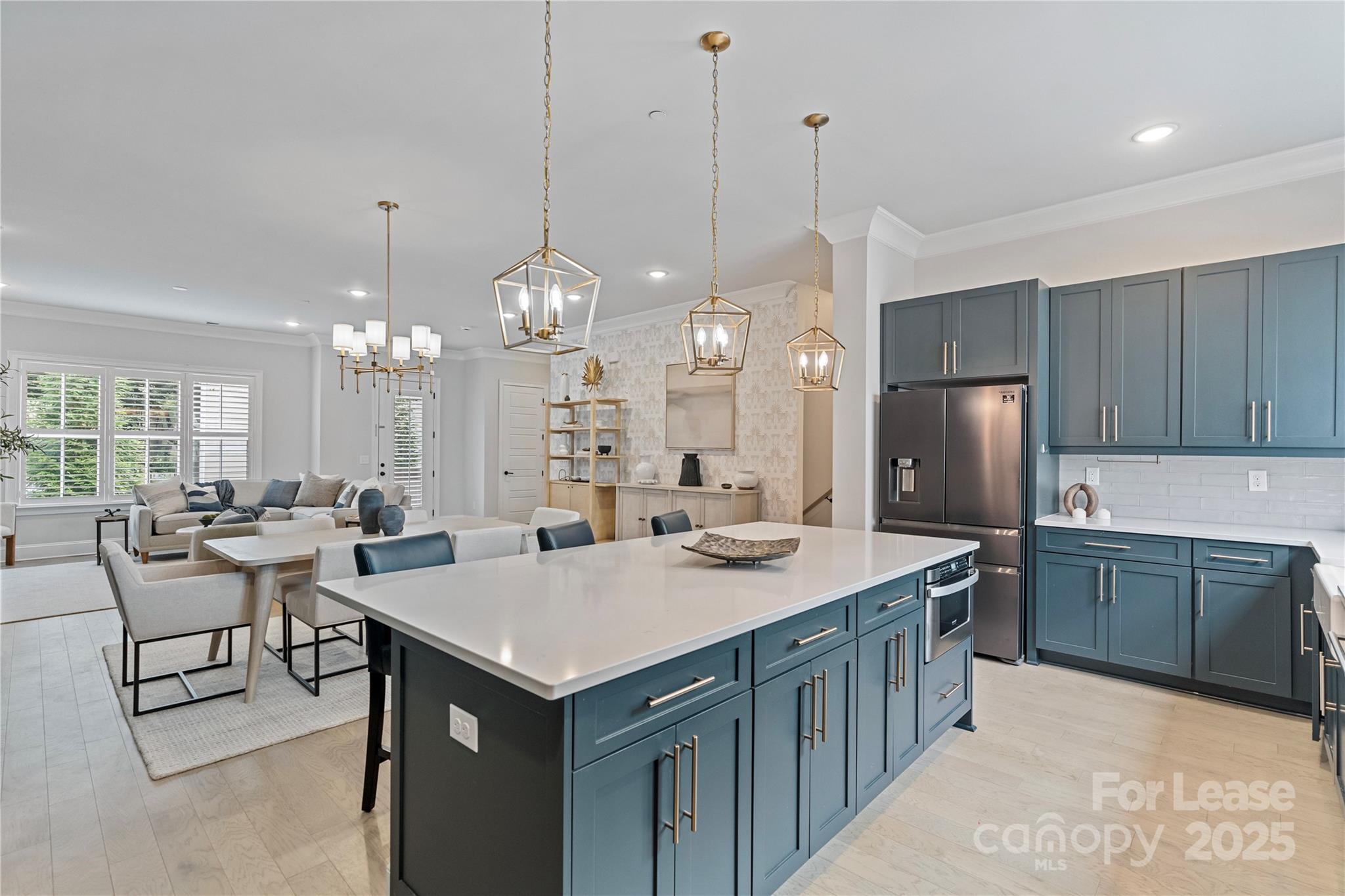 1111 Parkside Greenway Drive