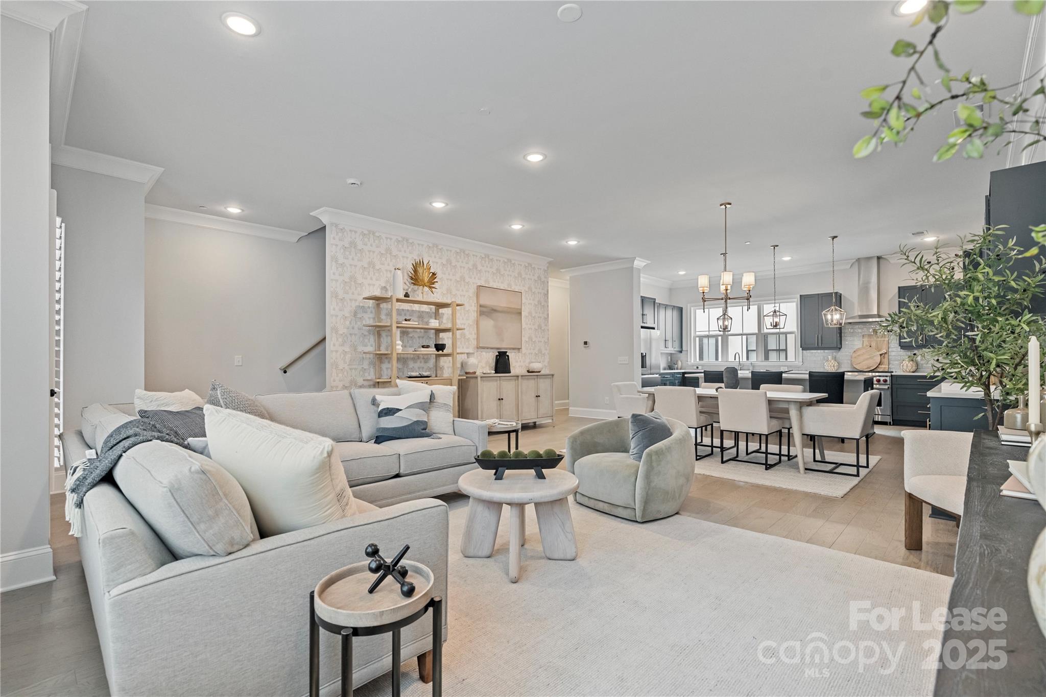 1111 Parkside Greenway Drive